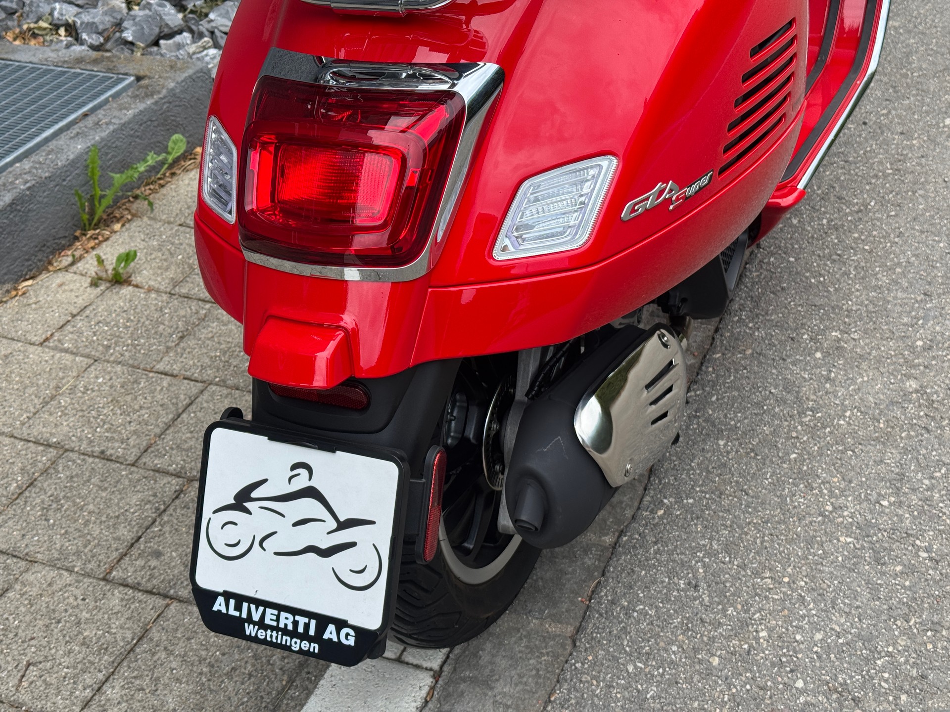 PIAGGIO Vespa GTS 125 Super RST Euro 5+-image-13