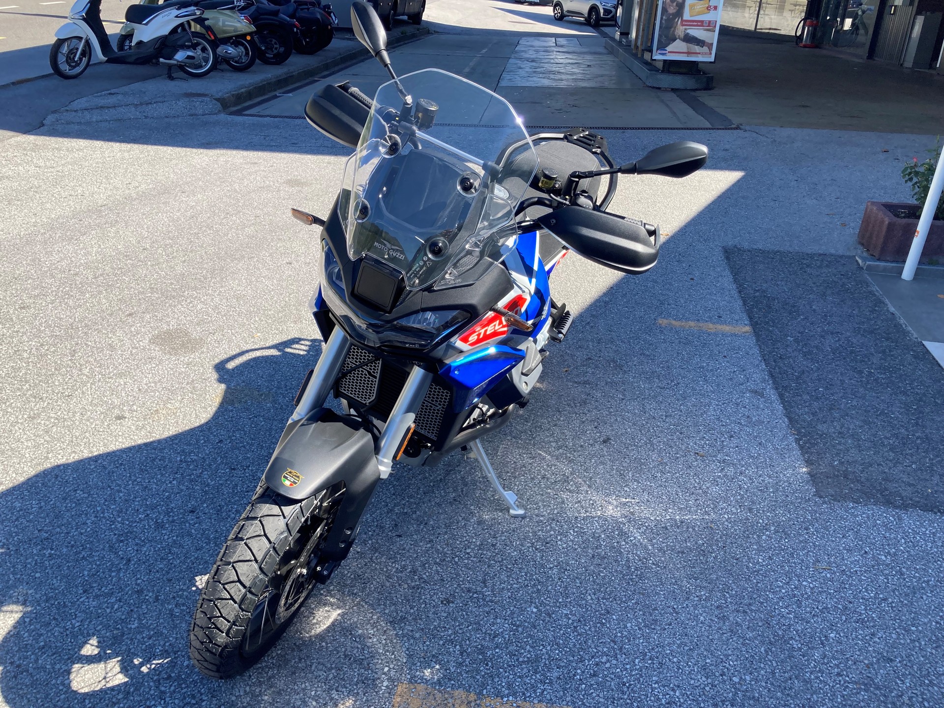 MOTO GUZZI Stelvio 1000 Ducento Tribuo E5+-showroom-element-2