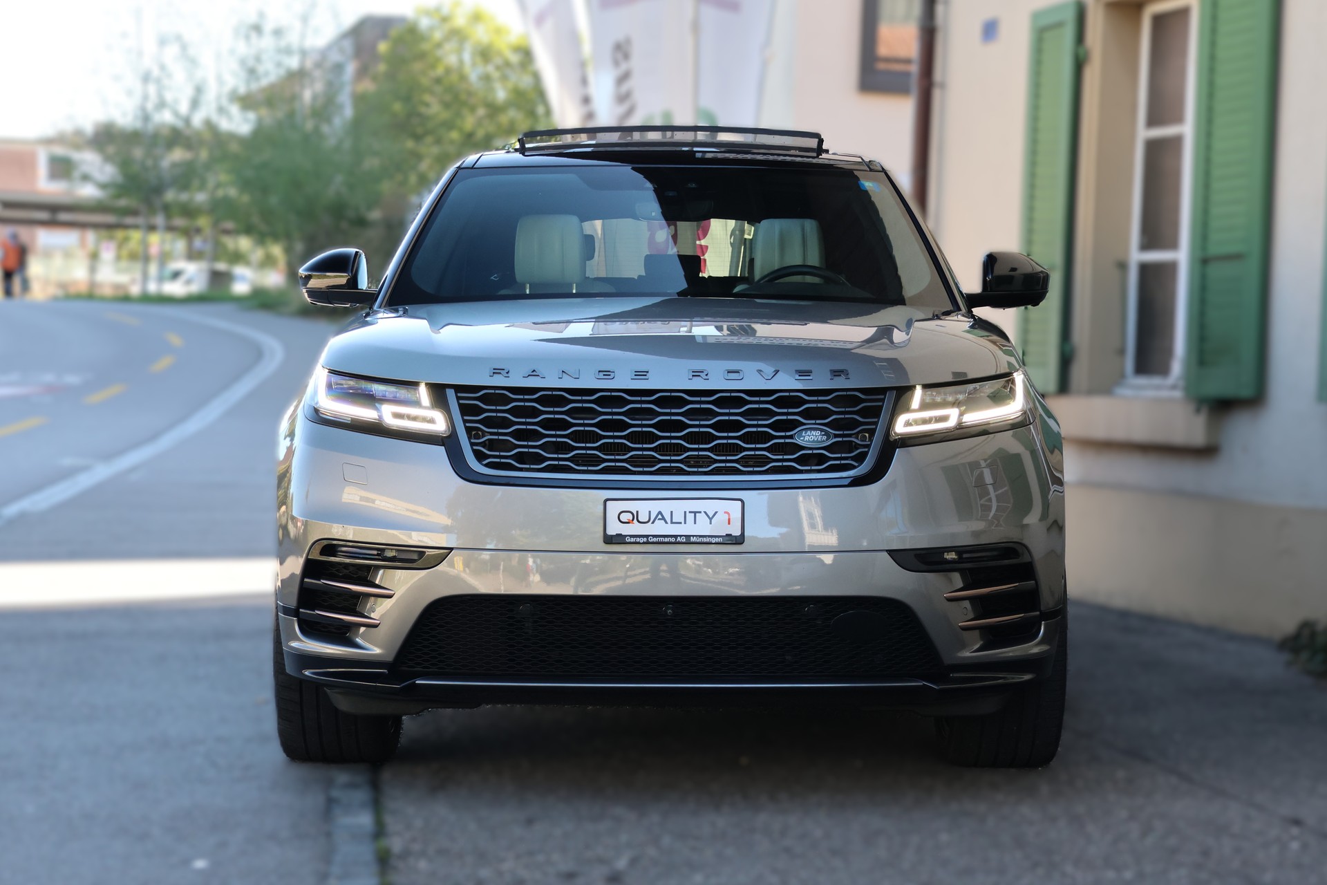 LAND ROVER Range Rover Velar D 300 First Edition Automatic-showroom-element-1