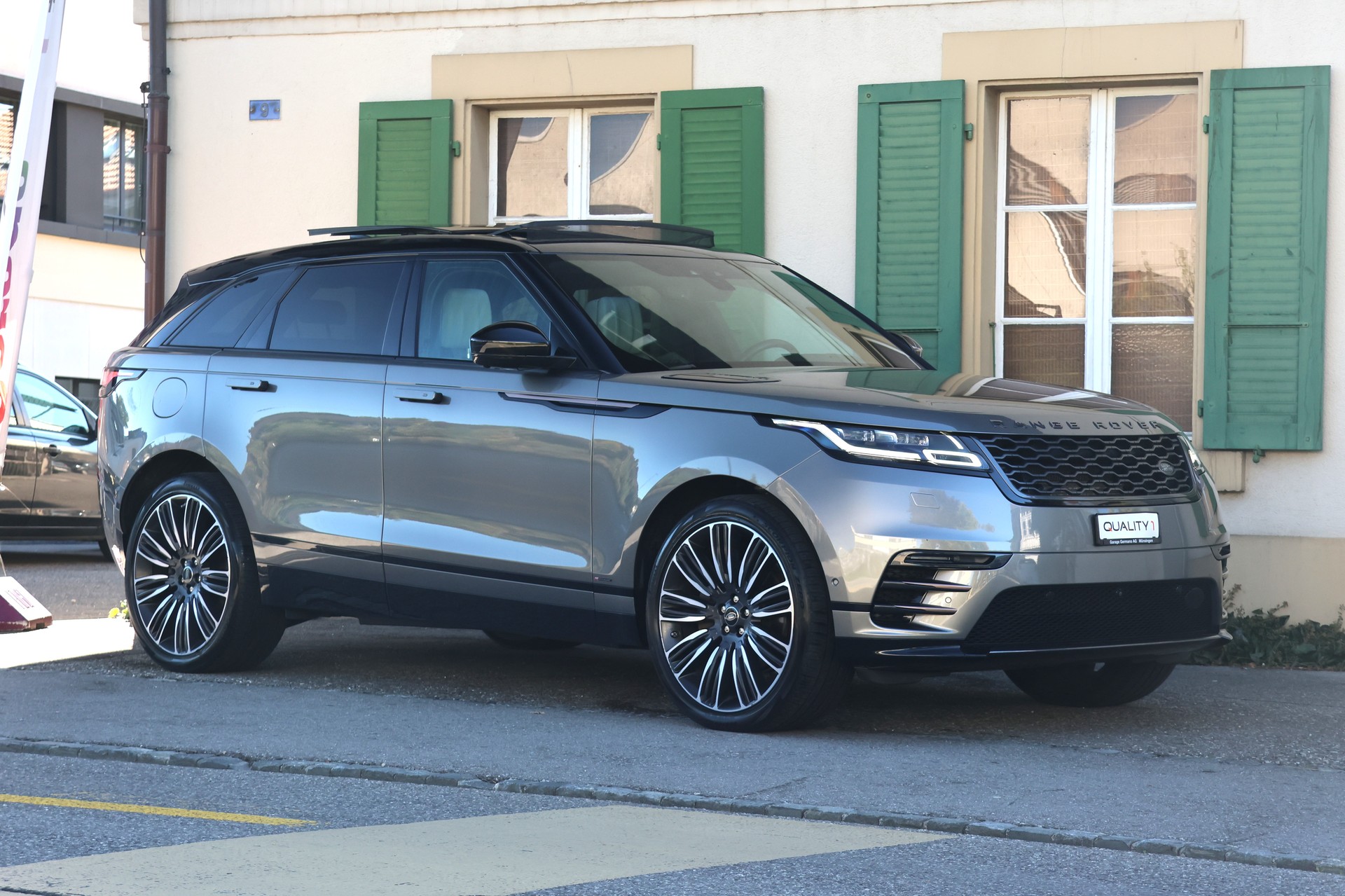 LAND ROVER Range Rover Velar D 300 First Edition Automatic-showroom-element-3