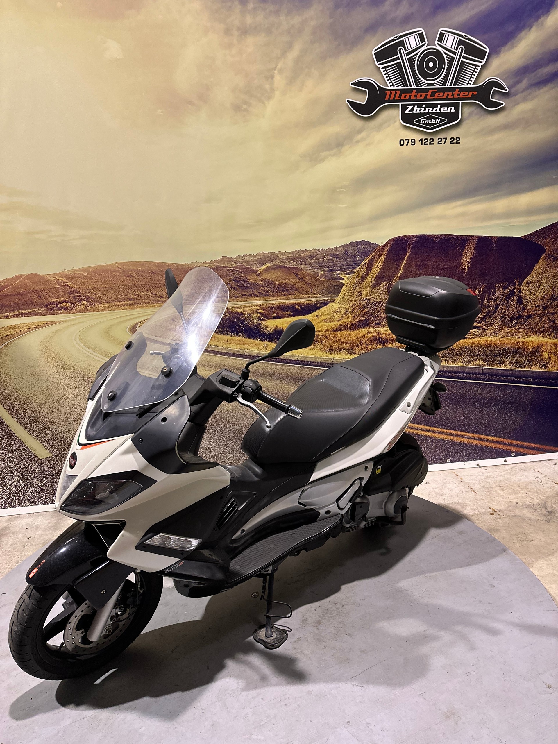 APRILIA SR Max 300 i.e-image-3