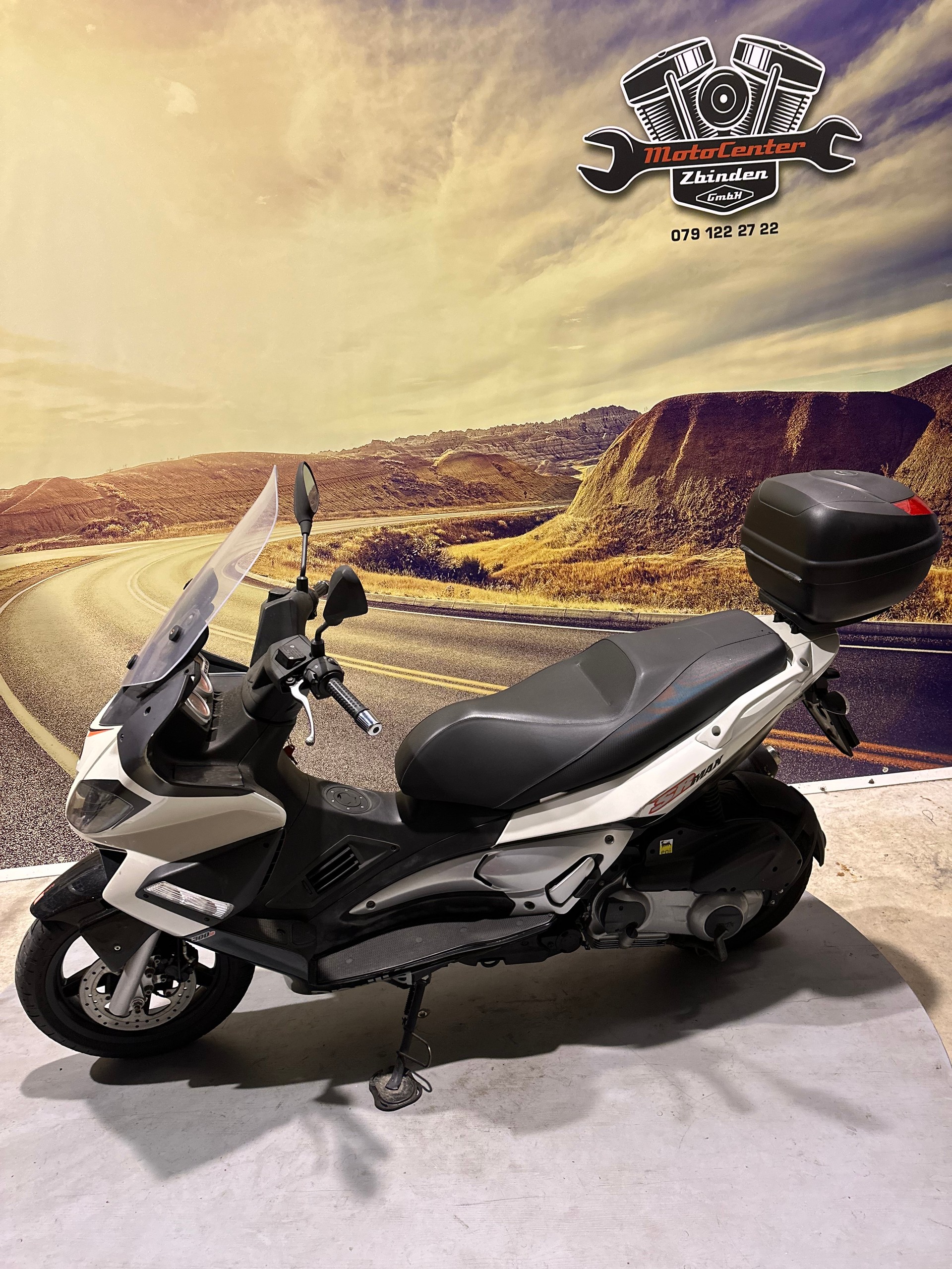 APRILIA SR Max 300 i.e-image-4