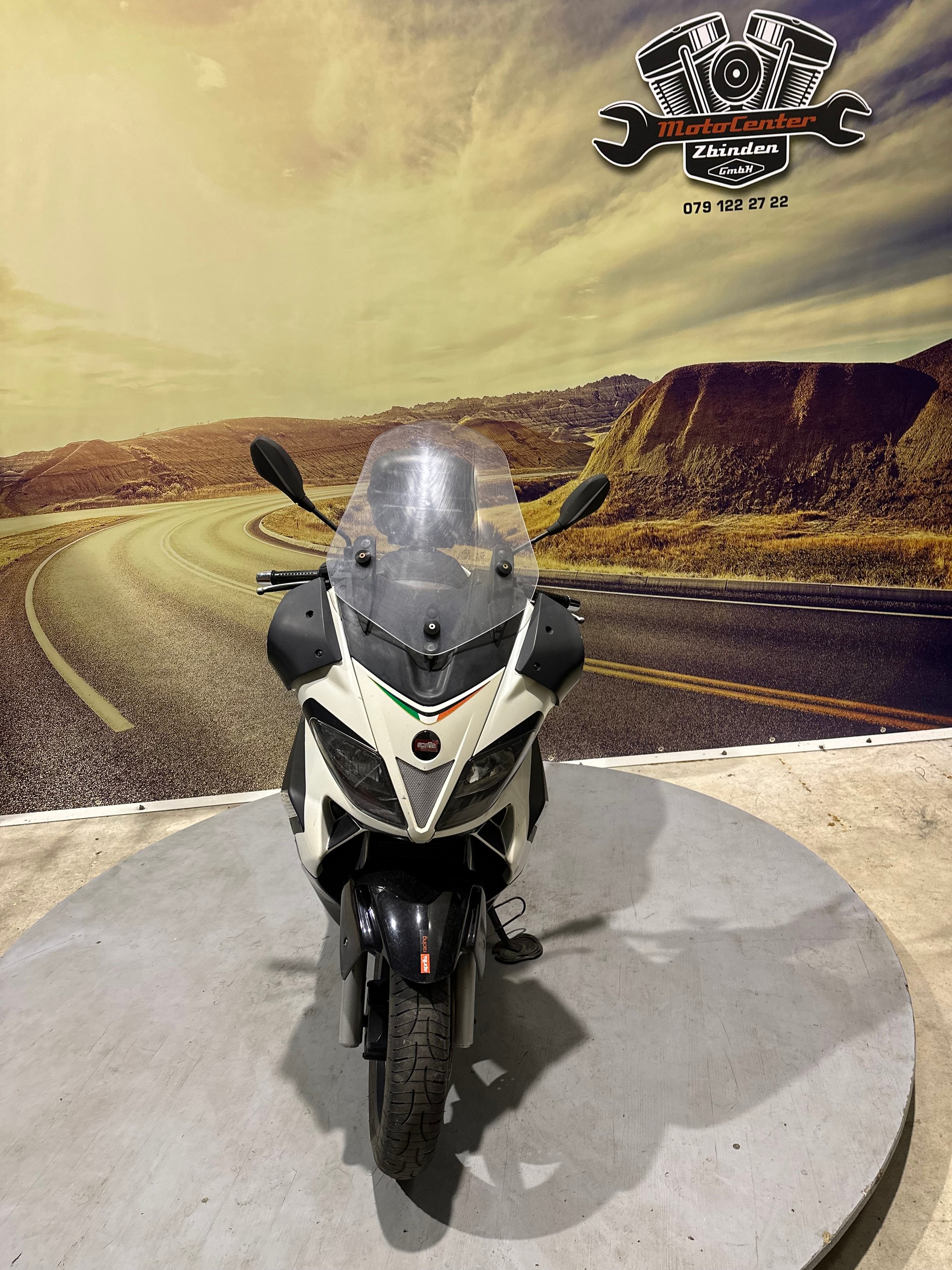 APRILIA SR Max 300 i.e-image-2