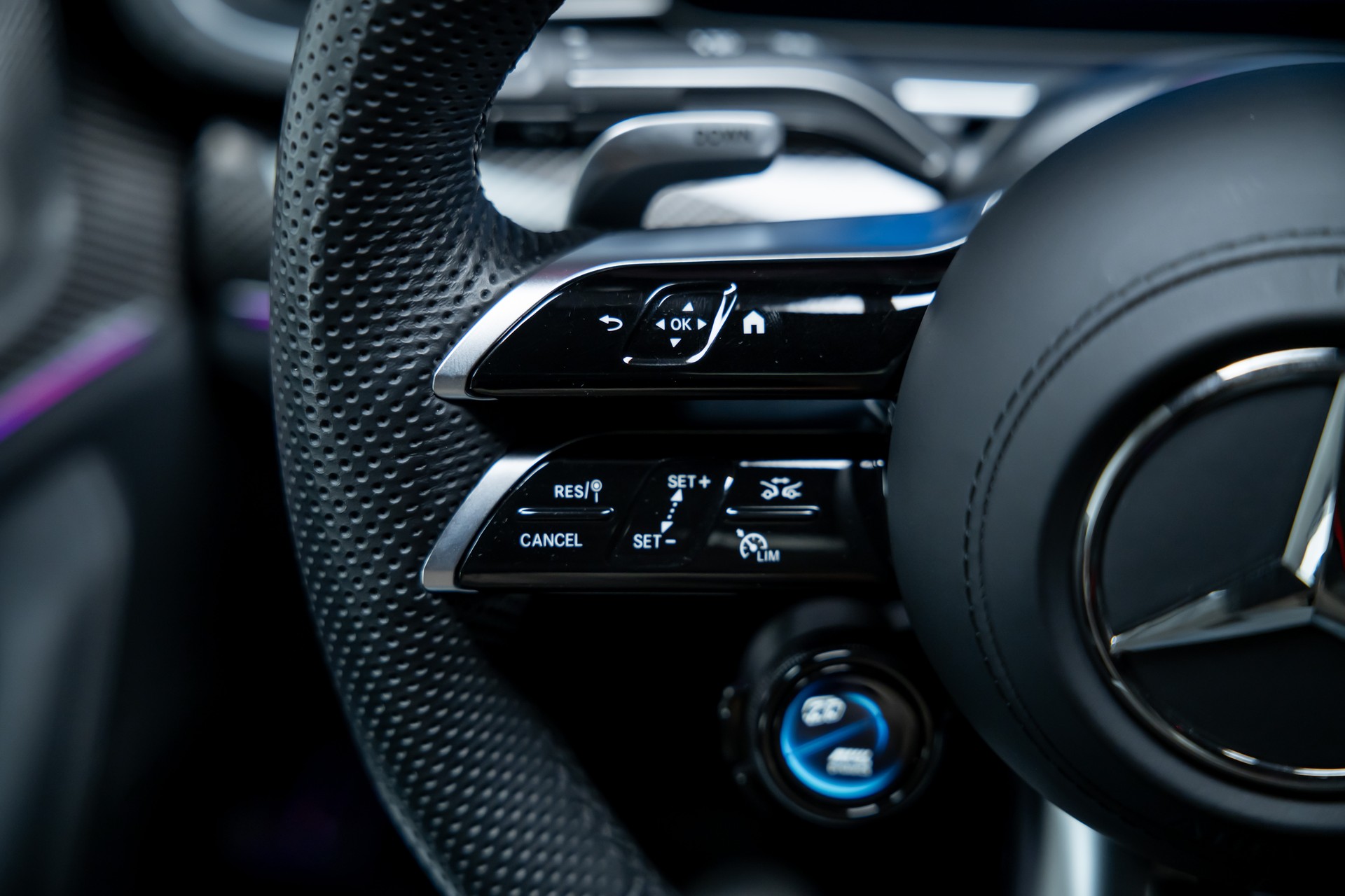 MERCEDES-BENZ GLE 53 AMG 4matic+ Coupé / Panorama-Glasdach / 360°Kamera / Burmester-image-26