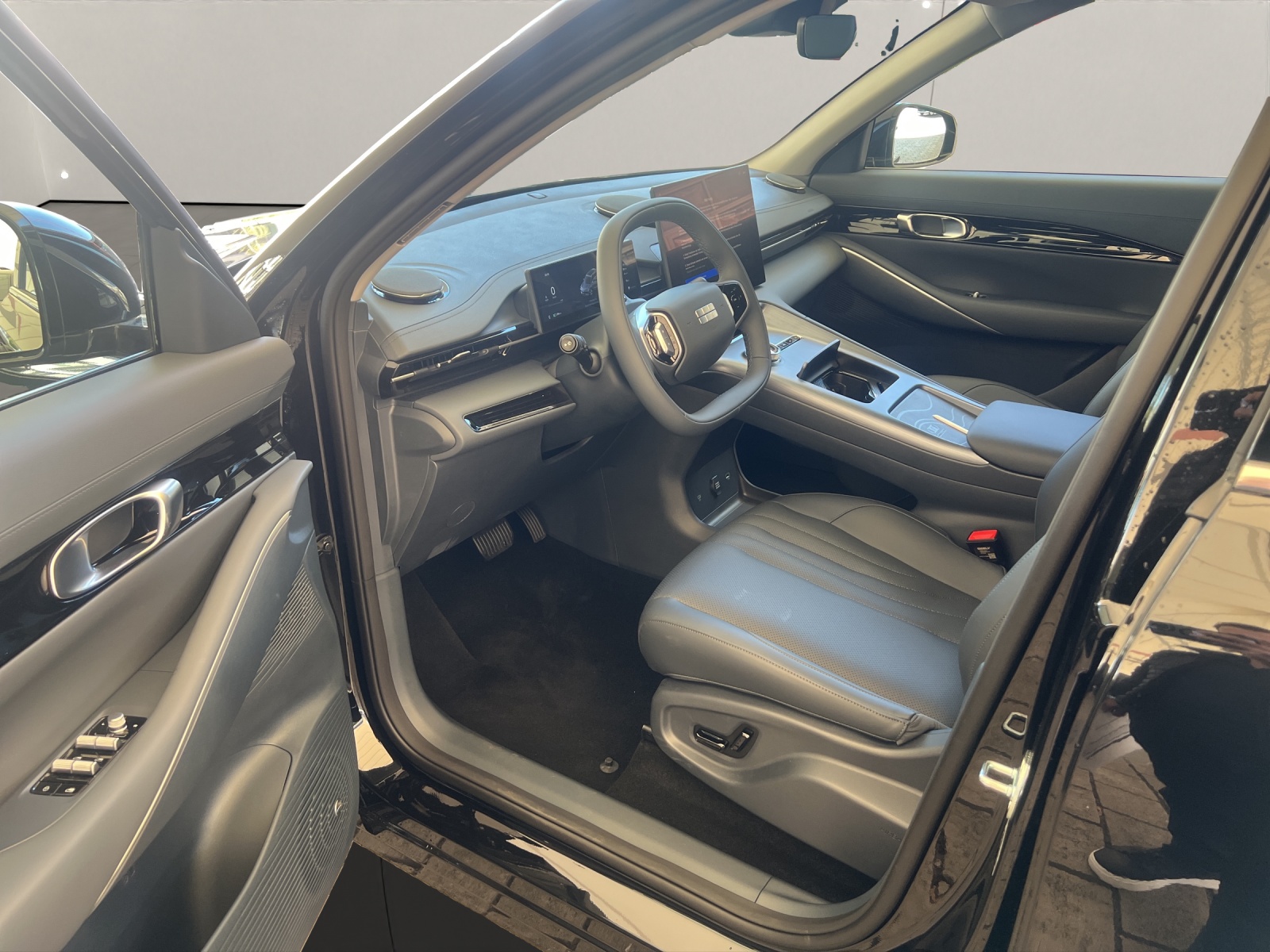 GEELY E5 Pro+ 218PS *Reichweite bis zu 475*-image-10