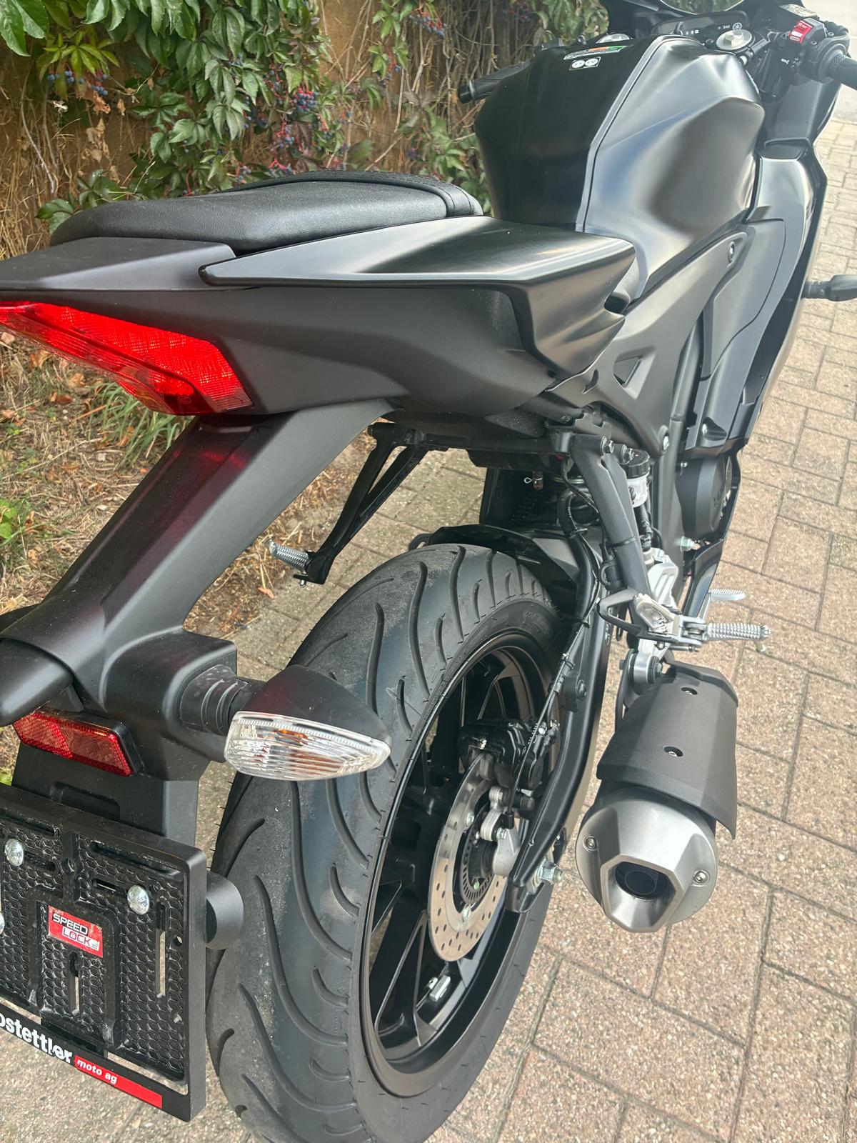 YAMAHA YZF-R 125 ABS-image-5
