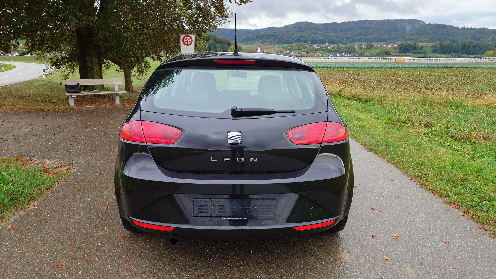 SEAT Leon 1.6 TDI Style-showroom-element-3