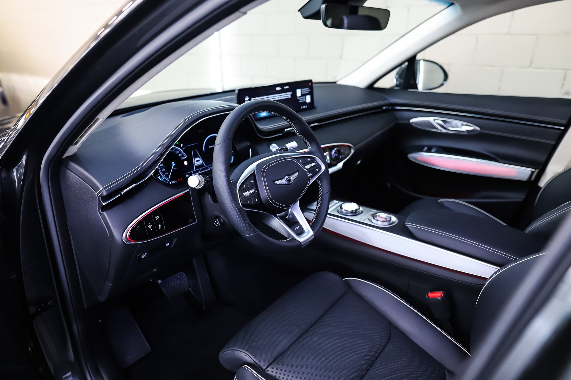 GENESIS GV70 Electrified Sport kWh 77,4 AWD * Makalu Gray Metallic *-image-6