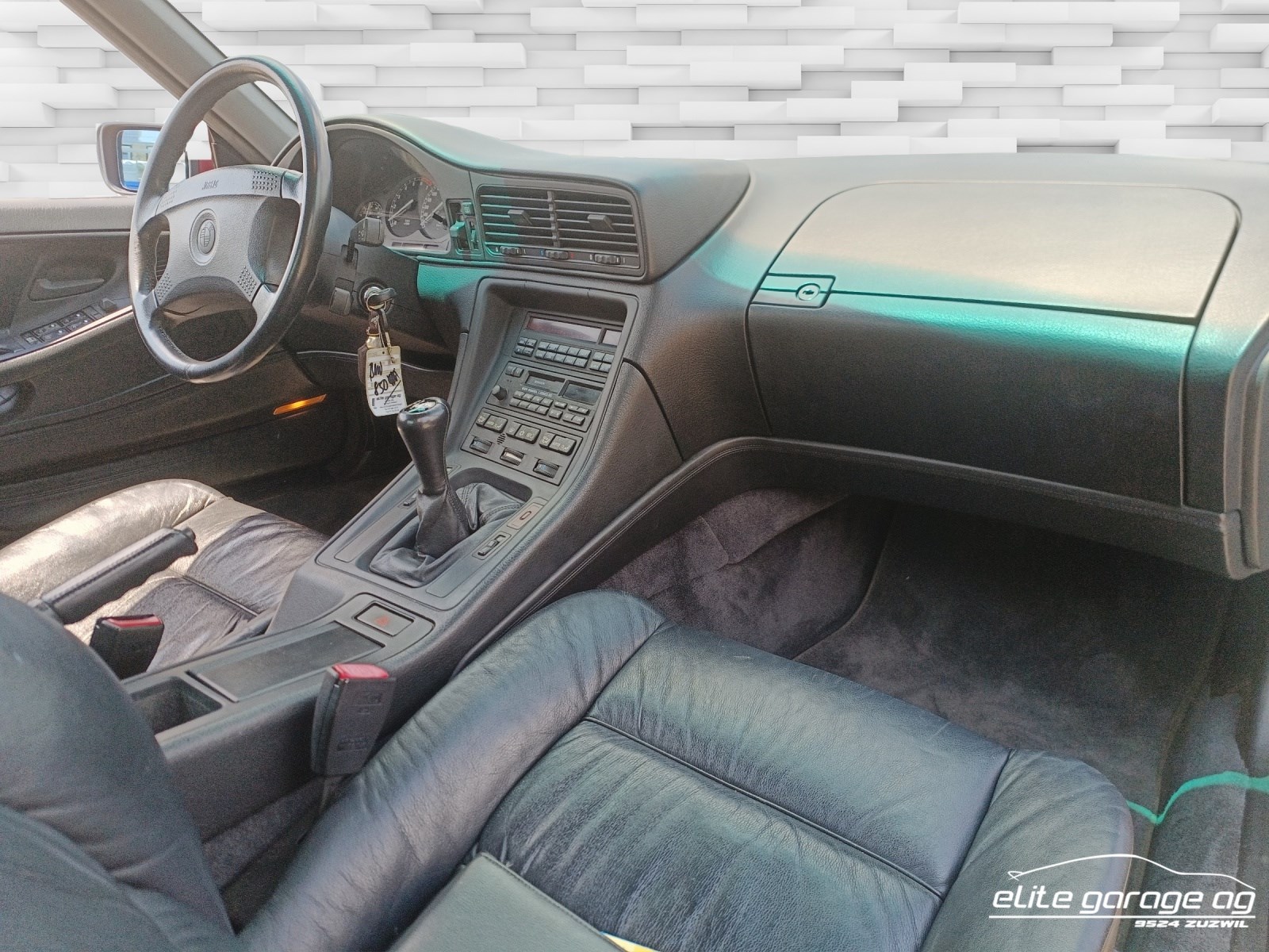 BMW 850Ci-image-10