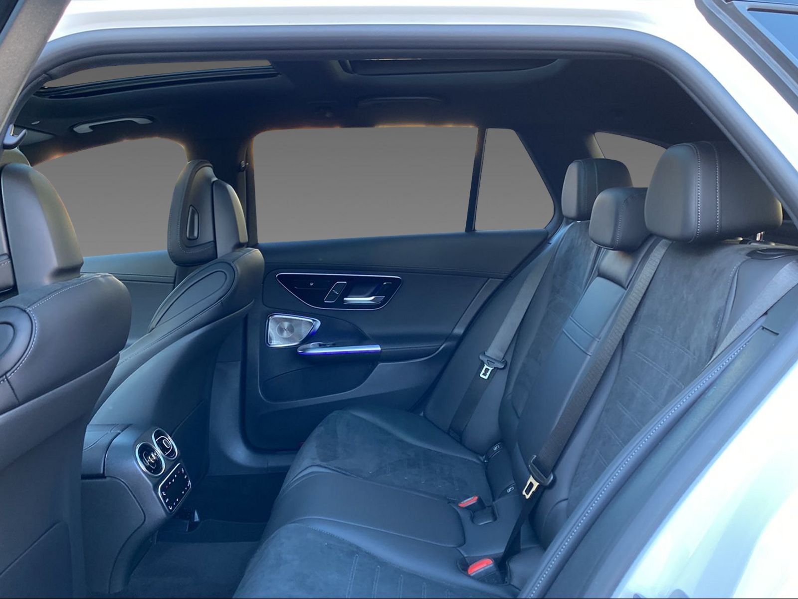 MERCEDES-BENZ C 220 d 4Matic T-Modell Swiss Star-image-11
