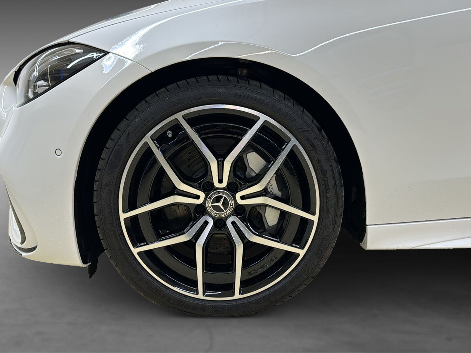 MERCEDES-BENZ C 220 d 4Matic T-Modell Swiss Star-image-6