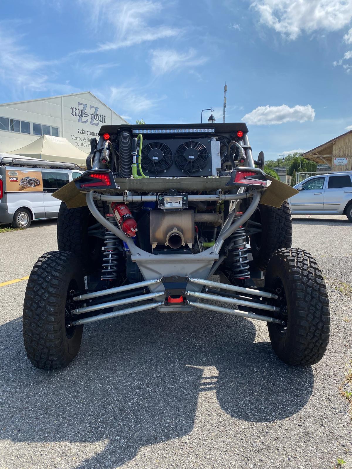 CAN-AM Maverick 1000 XDS Turbo-image-1