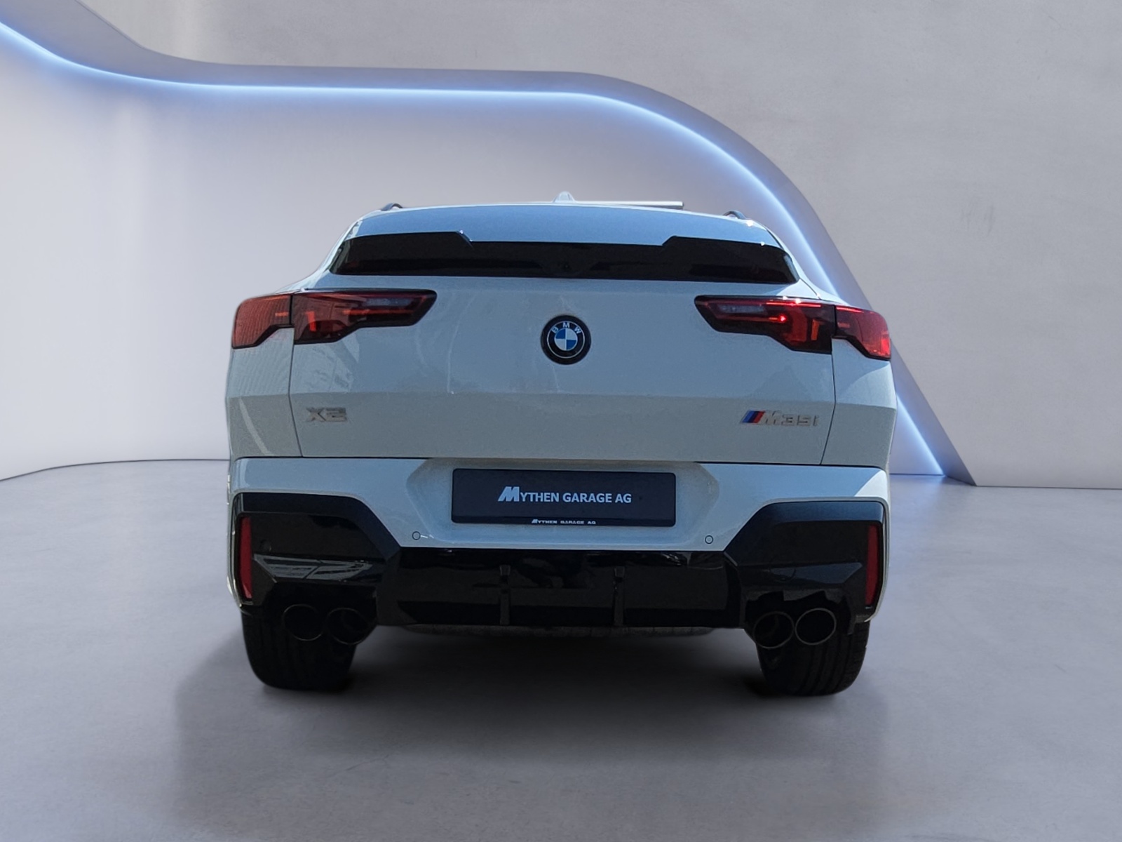 BMW X2 M35i-showroom-element-3