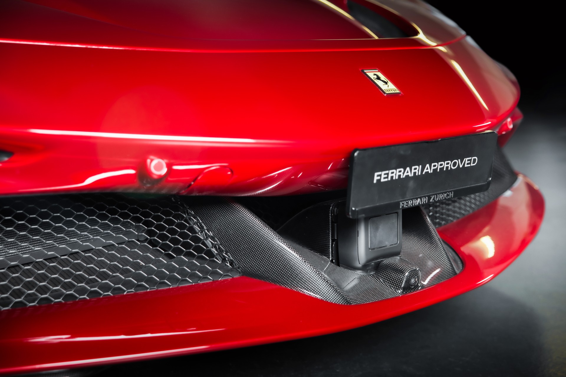 FERRARI SF90 Spider Rosso Monza Standort Wallisellen-image-9
