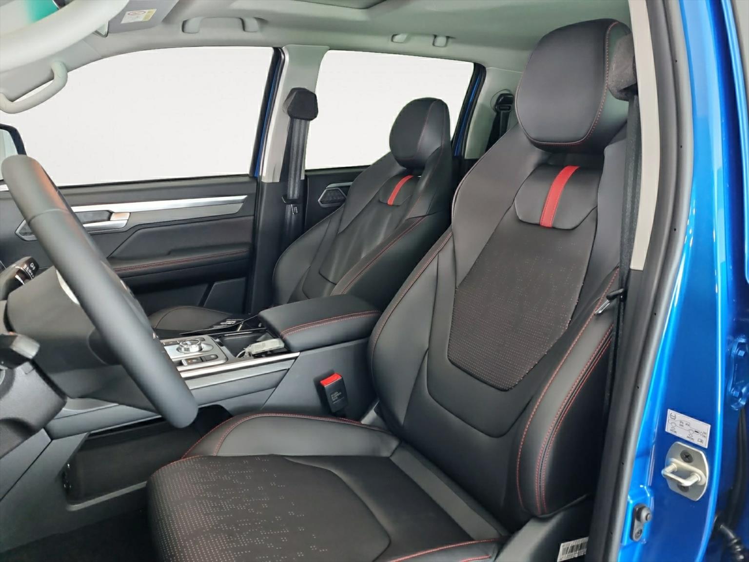 JAC T8 Pro Diesel 2.0Di AWD-image-4