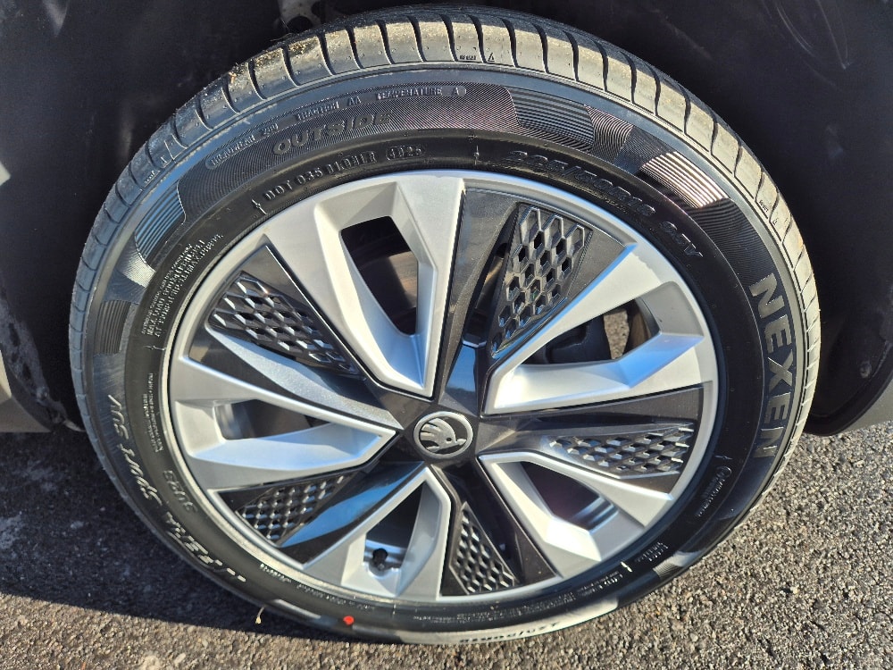 SKODA Karoq 2.0 TDI CR Style 4x4 DSG-image-26