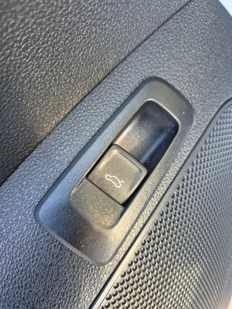 SKODA Karoq 2.0 TDI CR Style 4x4 DSG-image-7