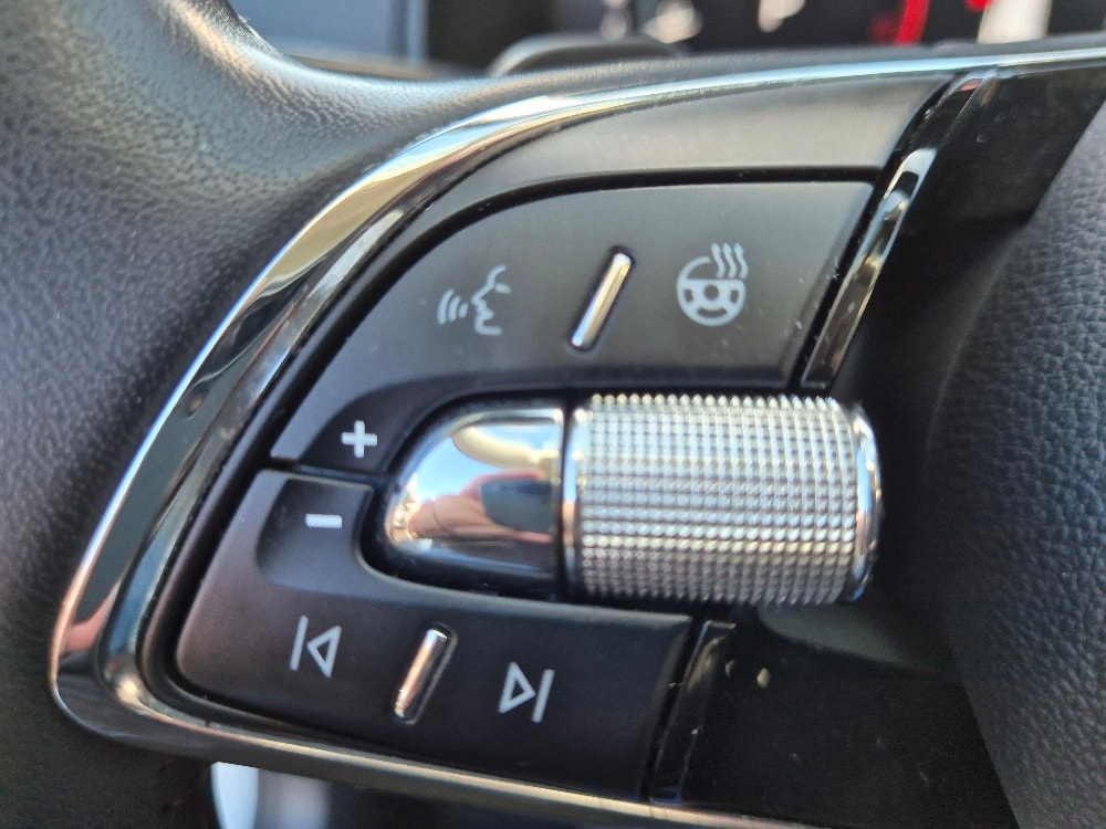 SKODA Karoq 2.0 TDI CR Style 4x4 DSG-image-12