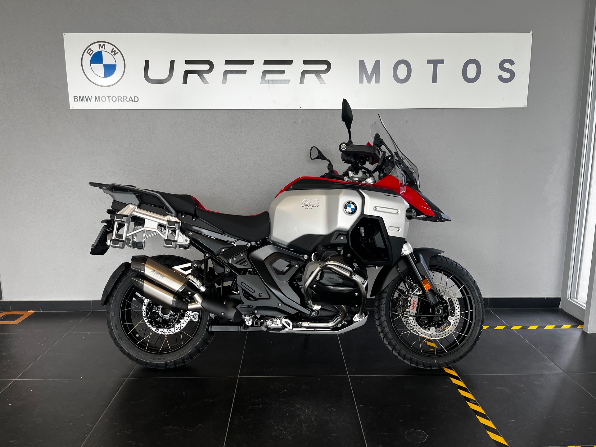 BMW R 1300 GS Adventure-image-0