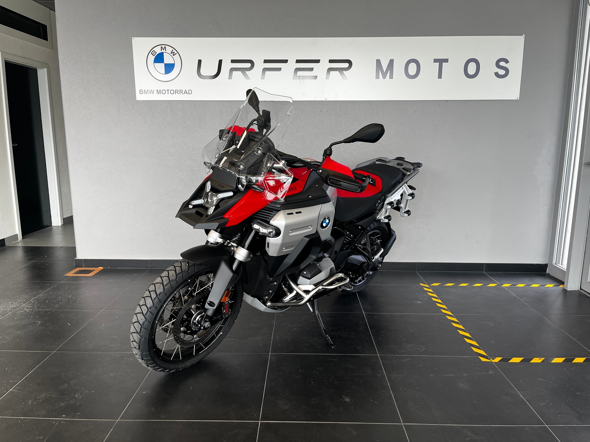 BMW R 1300 GS Adventure-image-3