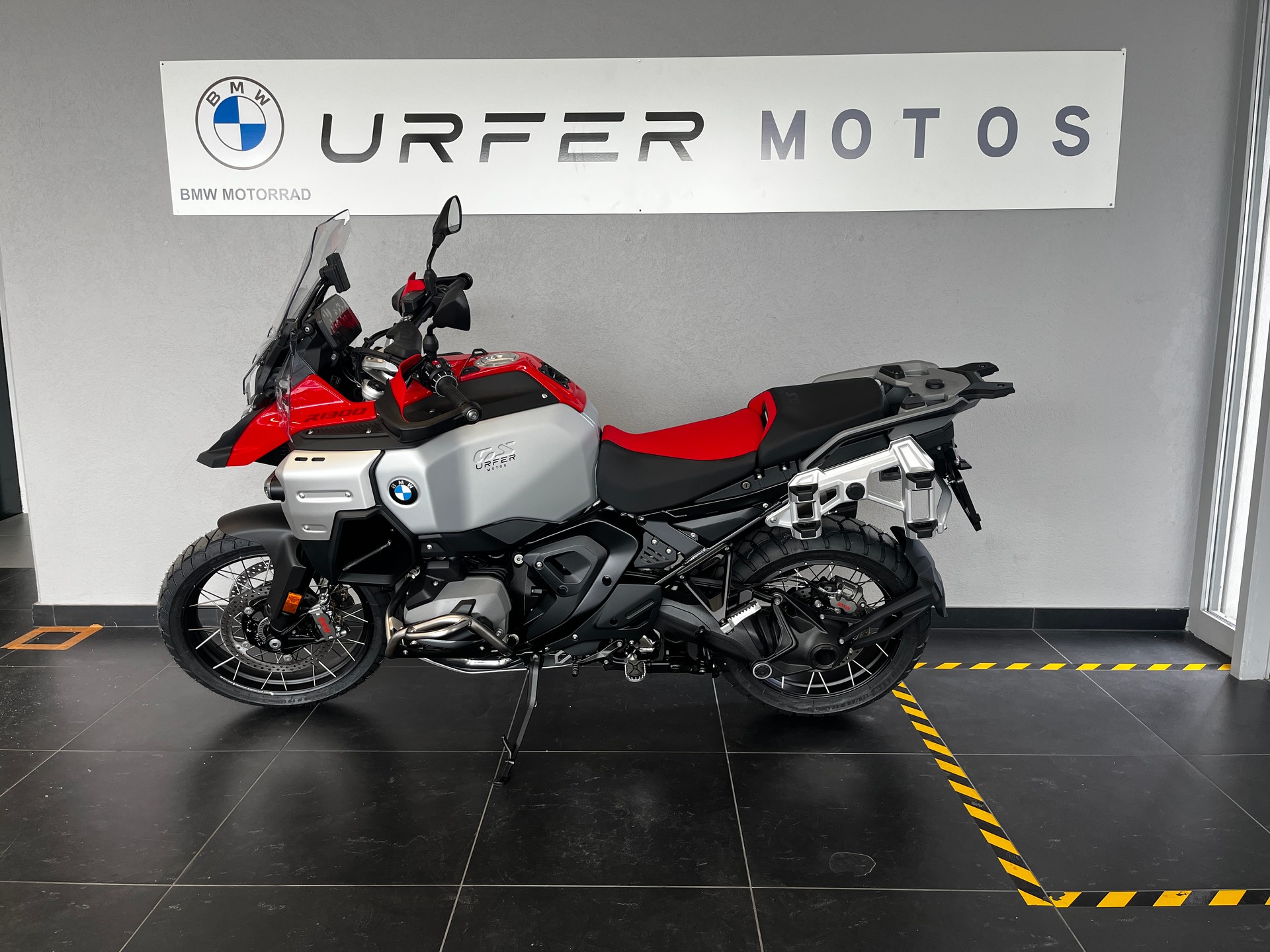 BMW R 1300 GS Adventure-image-4