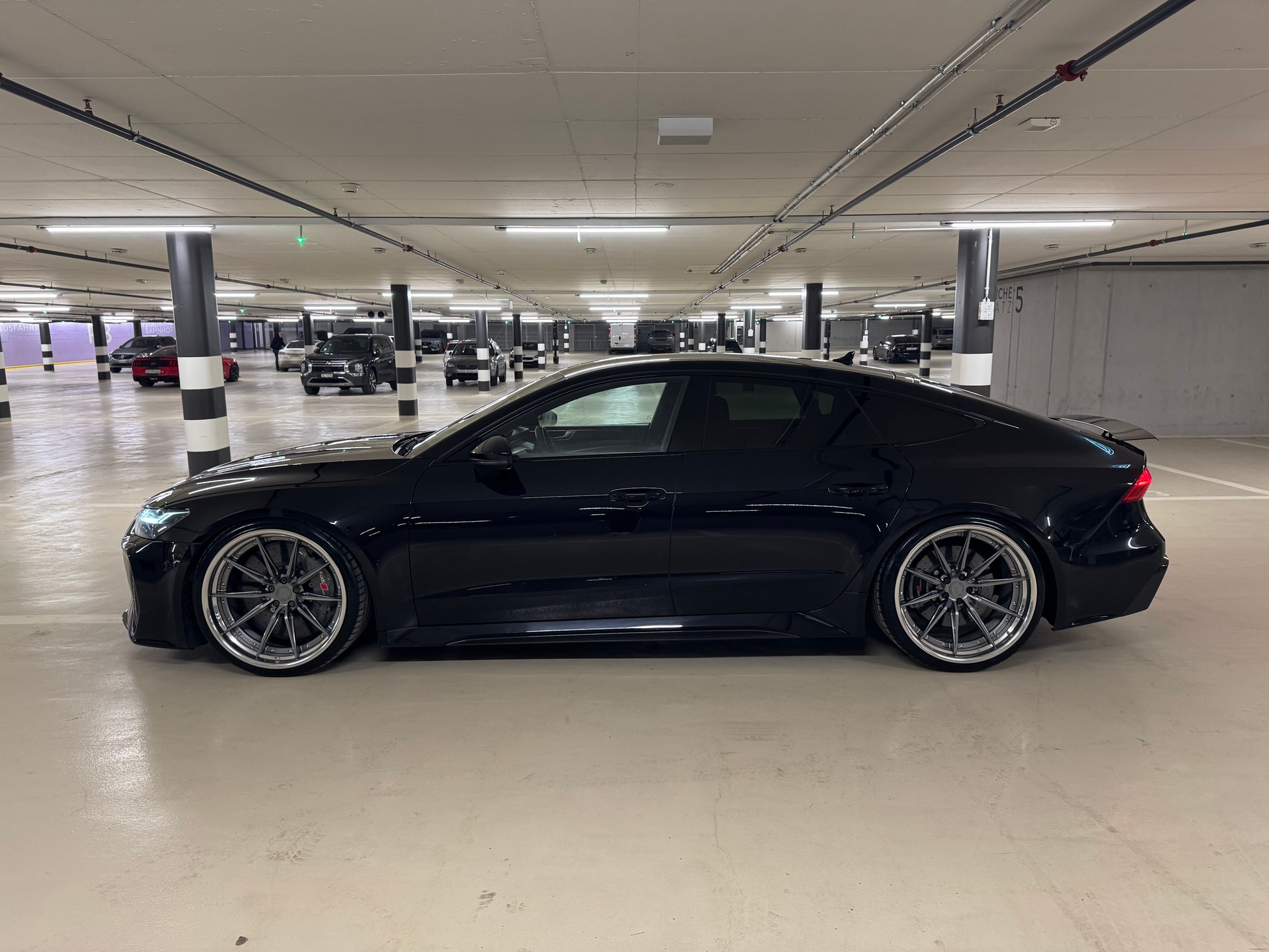 AUDI RS7 Sportback MHEV * 3.9% Leasing * 22" Forged *-showroom-element-1