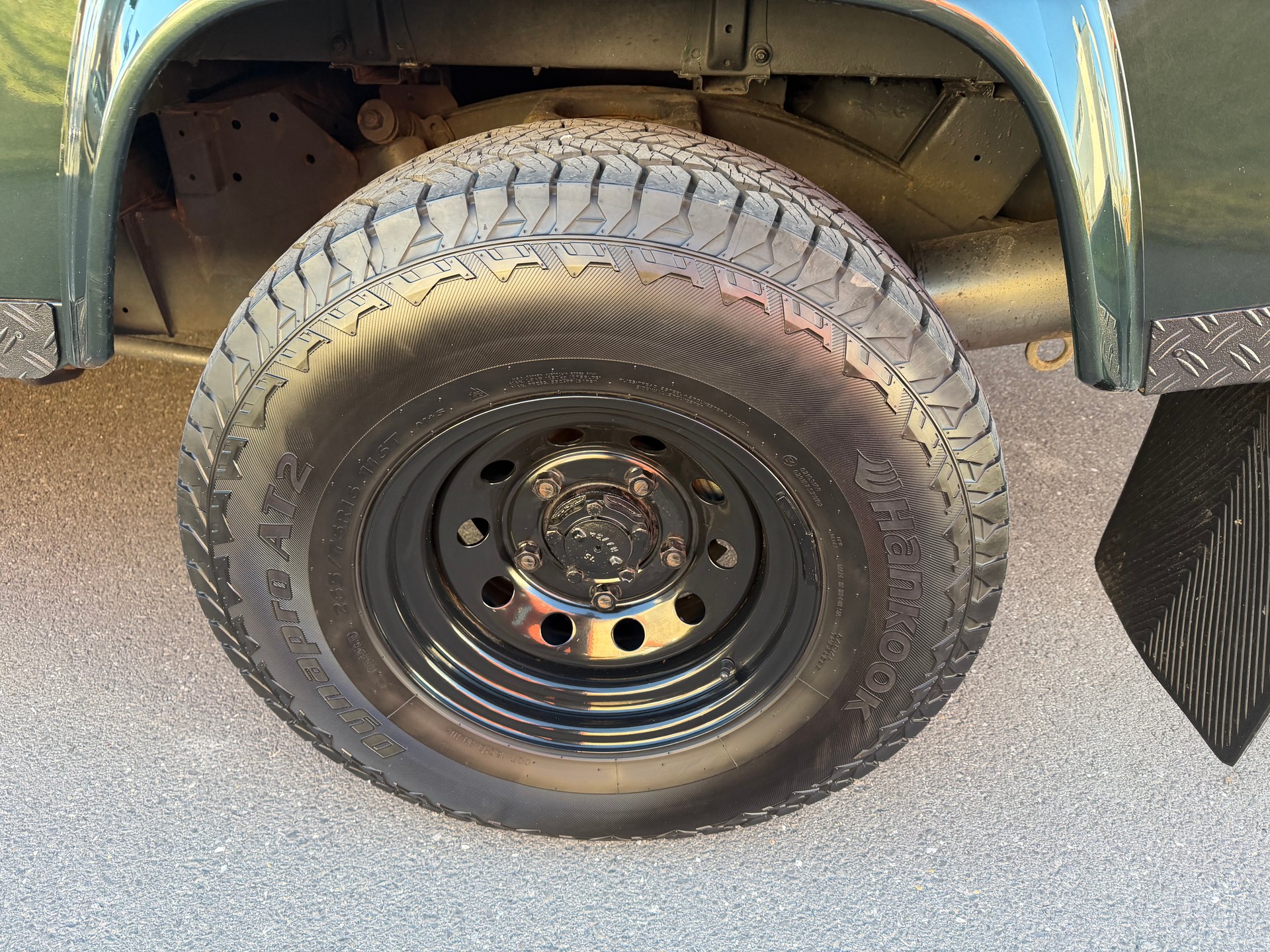 LAND ROVER Defender 110 TD5 Epsom-image-17