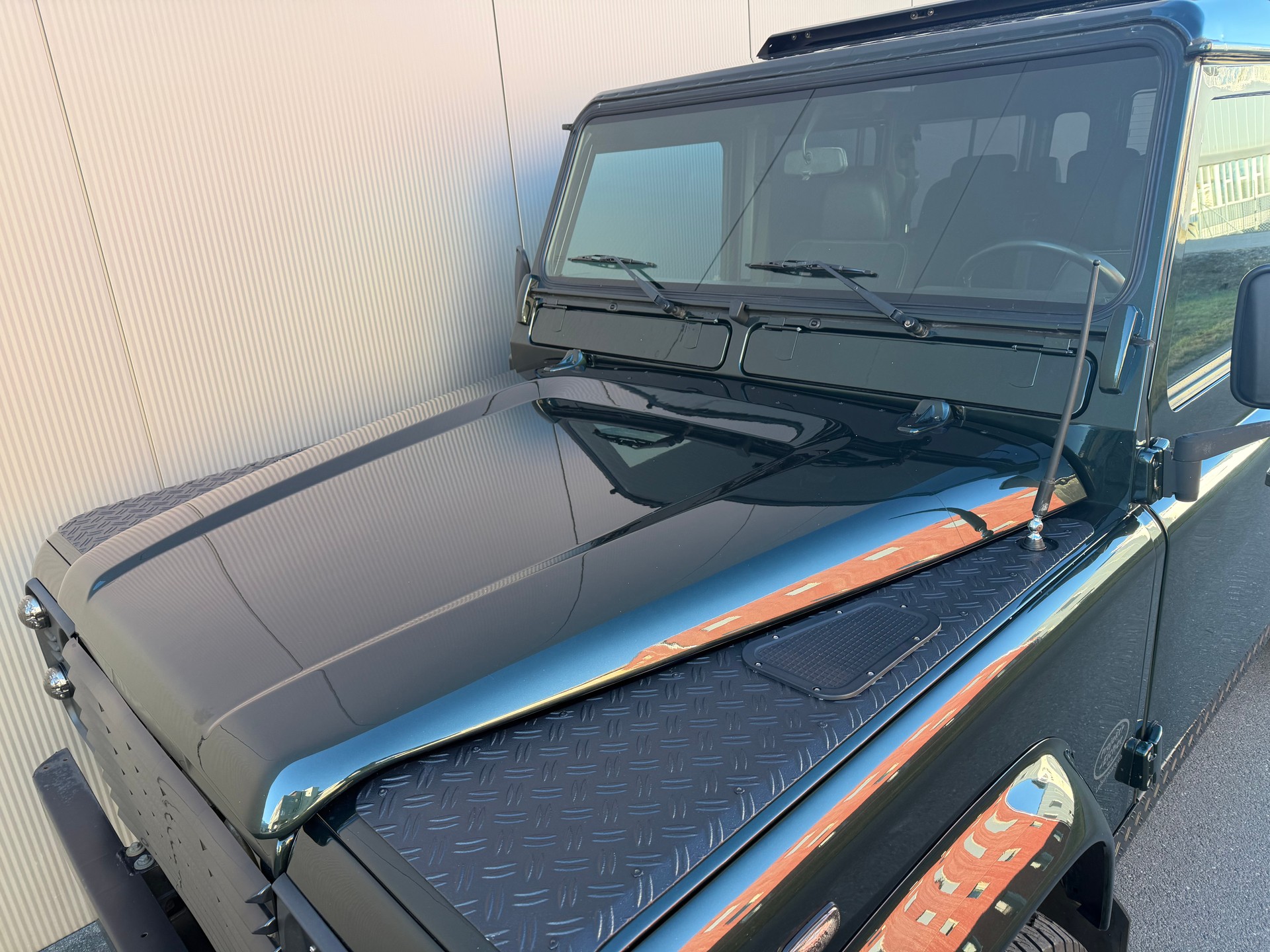 LAND ROVER Defender 110 TD5 Epsom-image-20