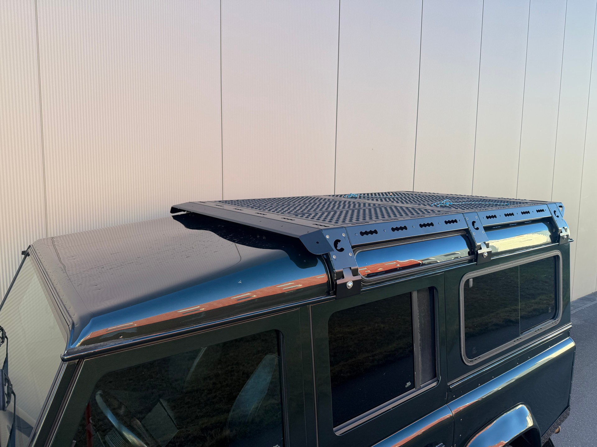 LAND ROVER Defender 110 TD5 Epsom-image-21