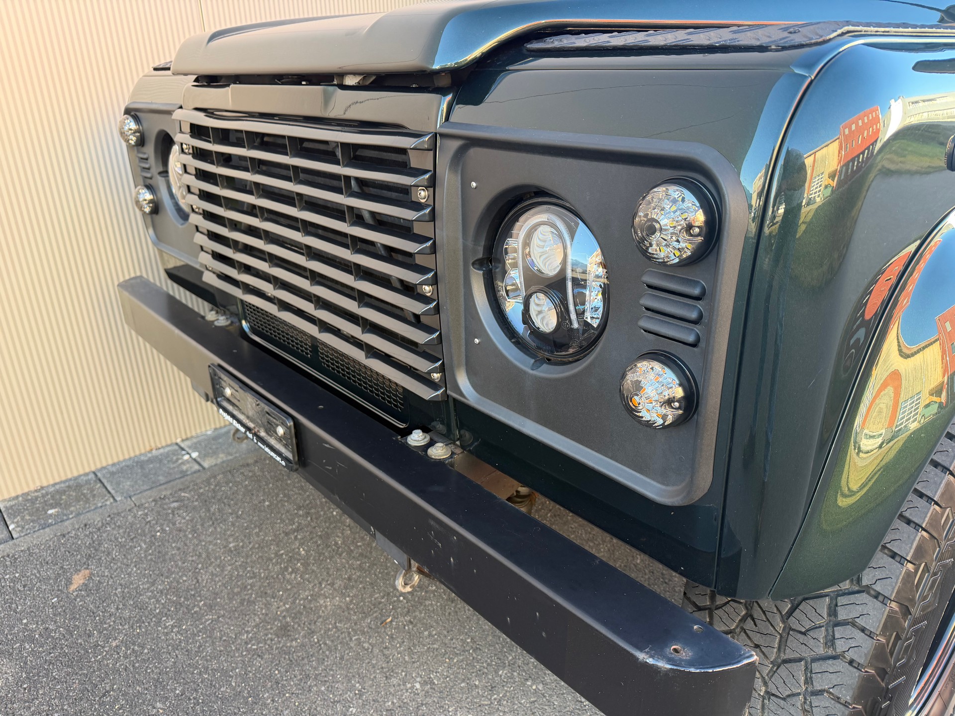 LAND ROVER Defender 110 TD5 Epsom-image-19