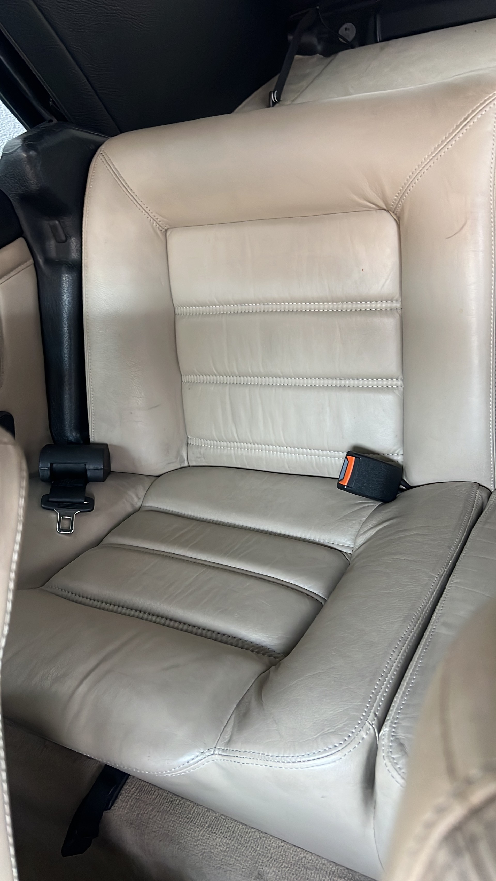 VW Golf Cabriolet 1800 Classic-Line-showroom-element-3