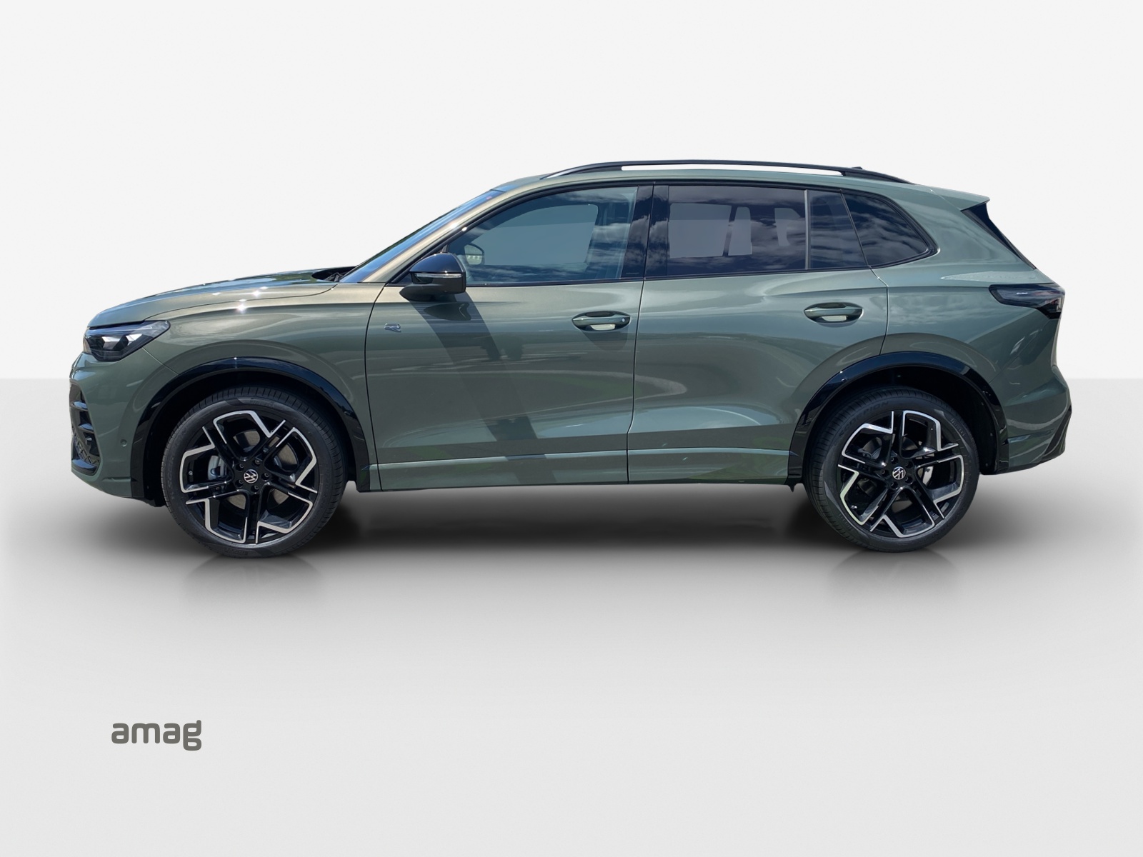 VW Tiguan 2.0 TSI DSG R-Line 4Motion-showroom-element-1
