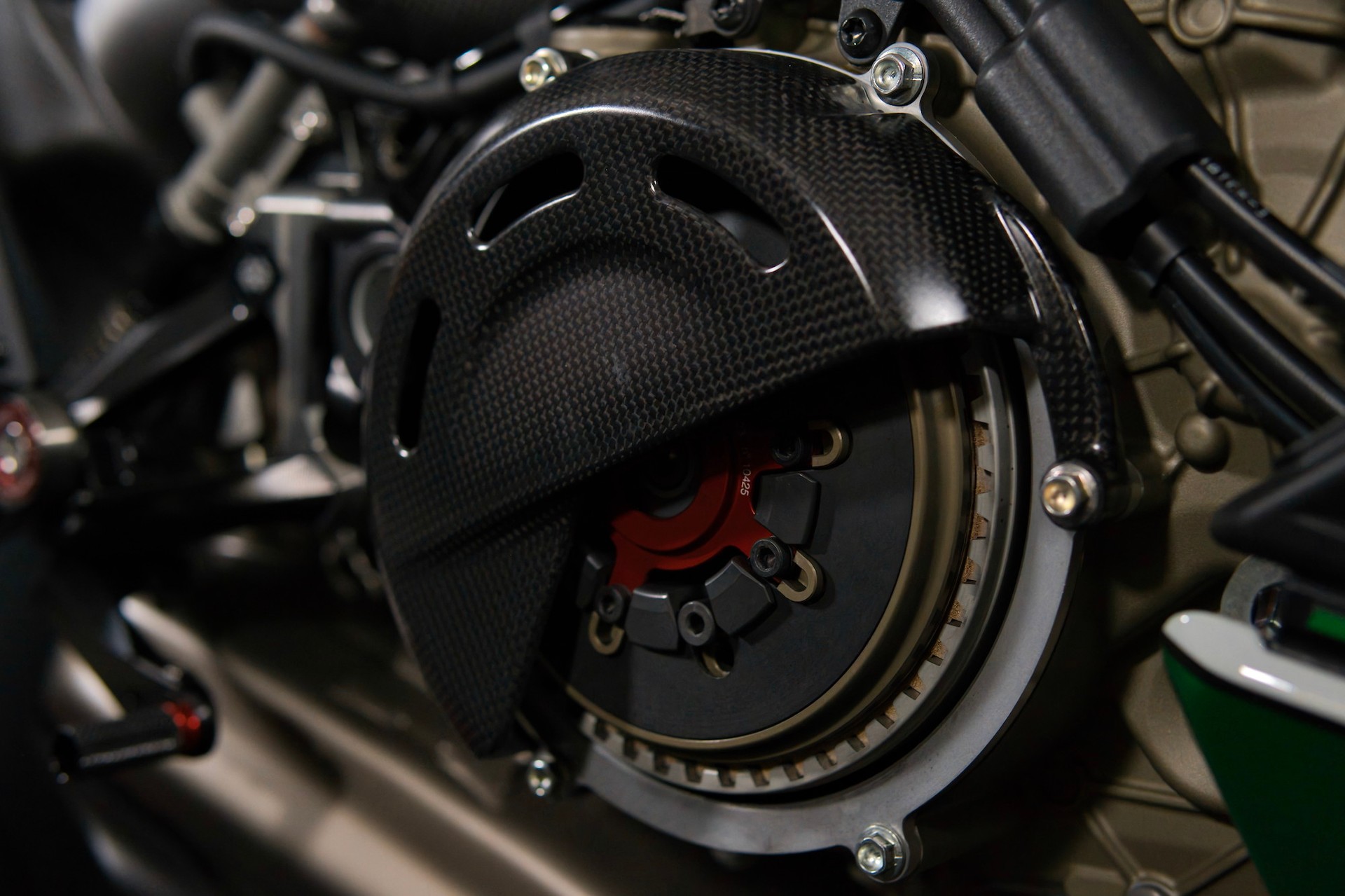DUCATI Streetfighter V4 S-image-14