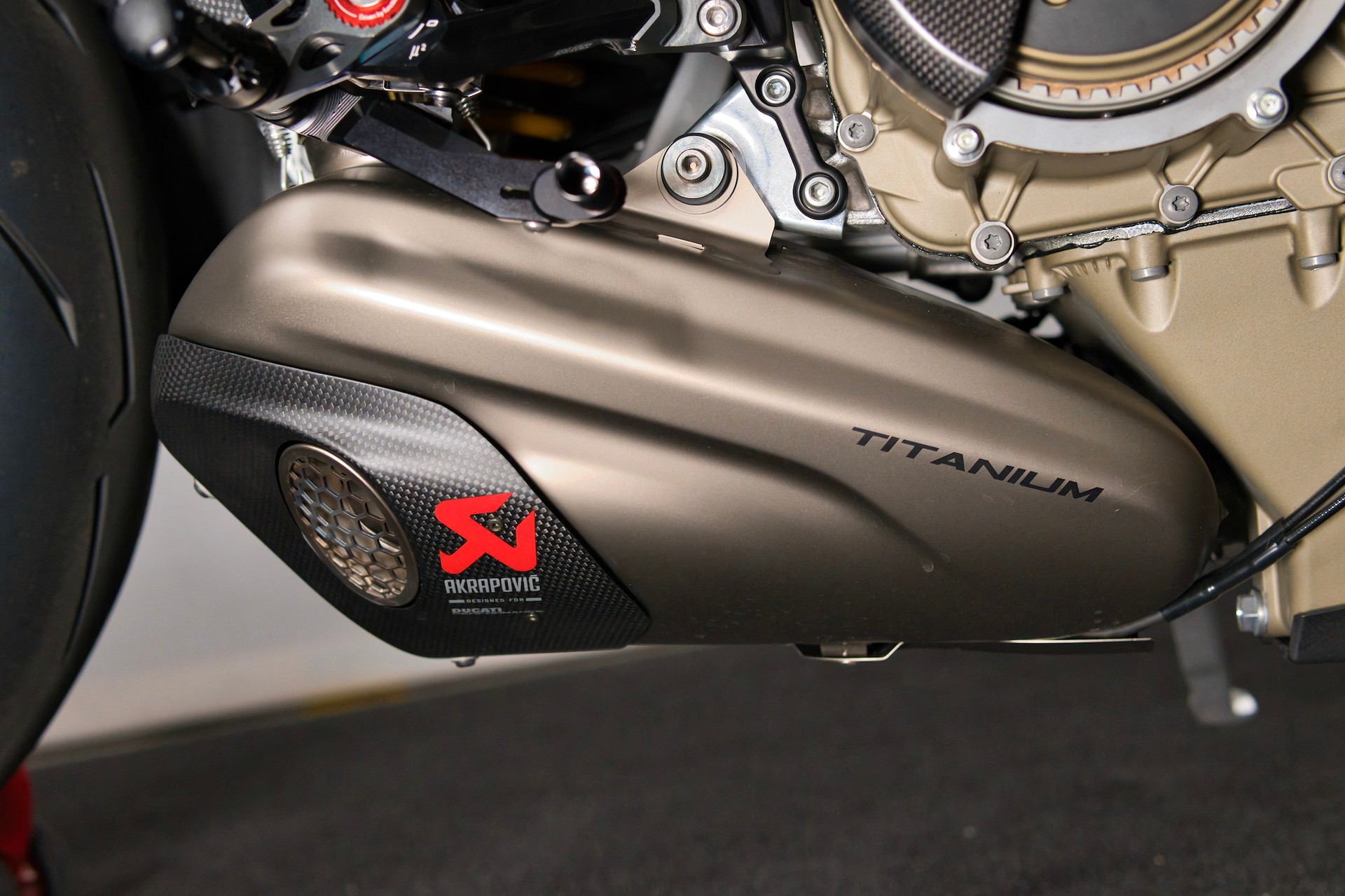 DUCATI Streetfighter V4 S-image-13