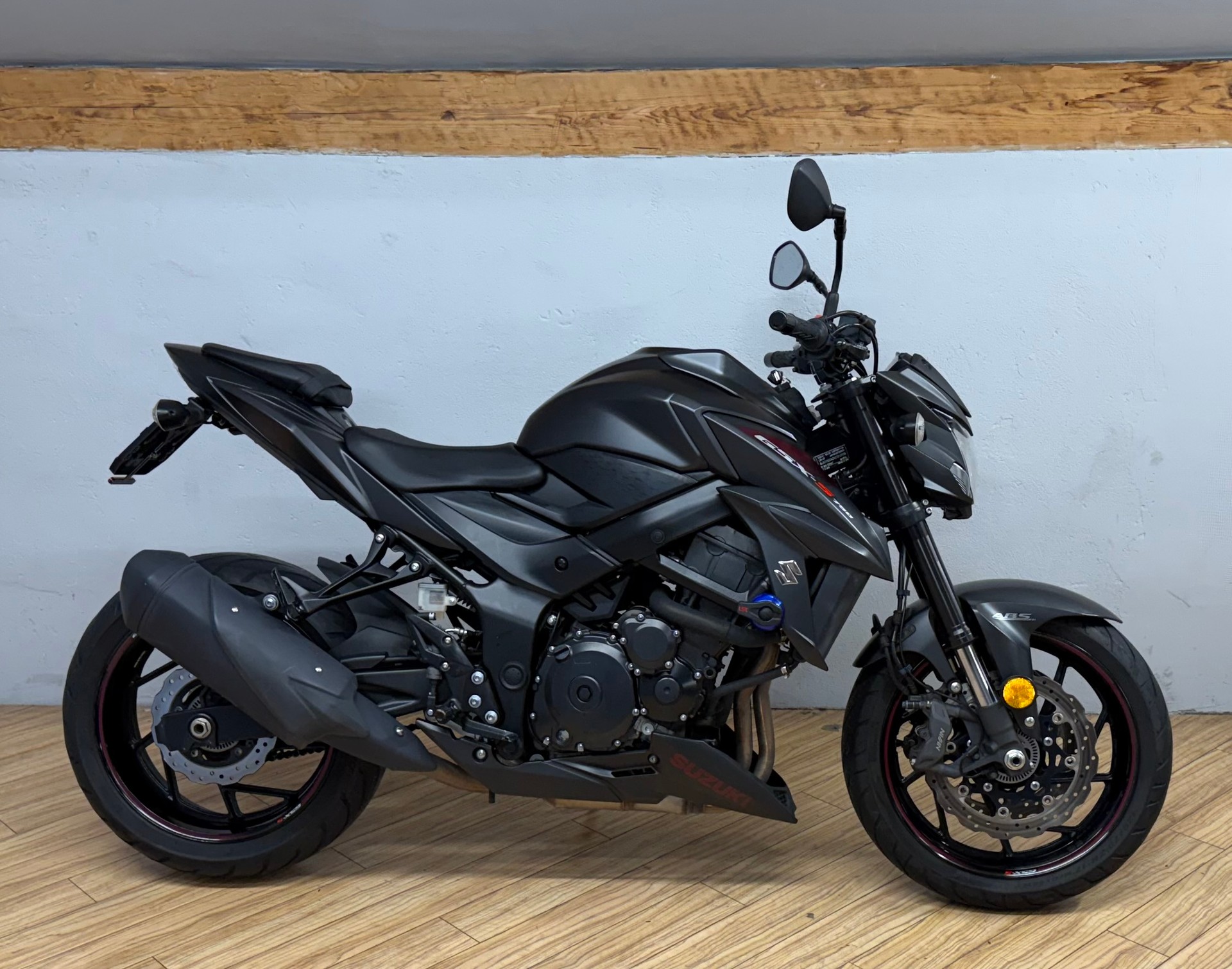 SUZUKI GSX-S 750 ABS-image-1