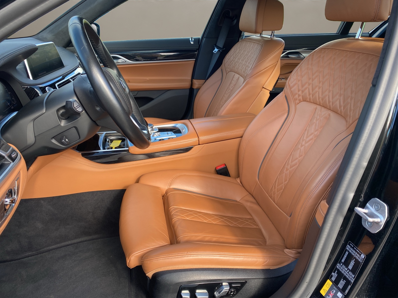 BMW 745Le xDrive Steptronic-image-8