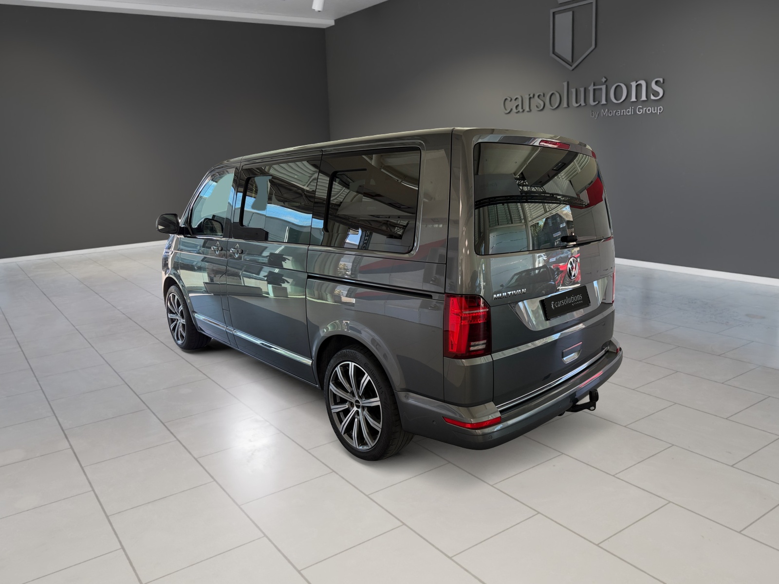 VW Multivan-showroom-element-1