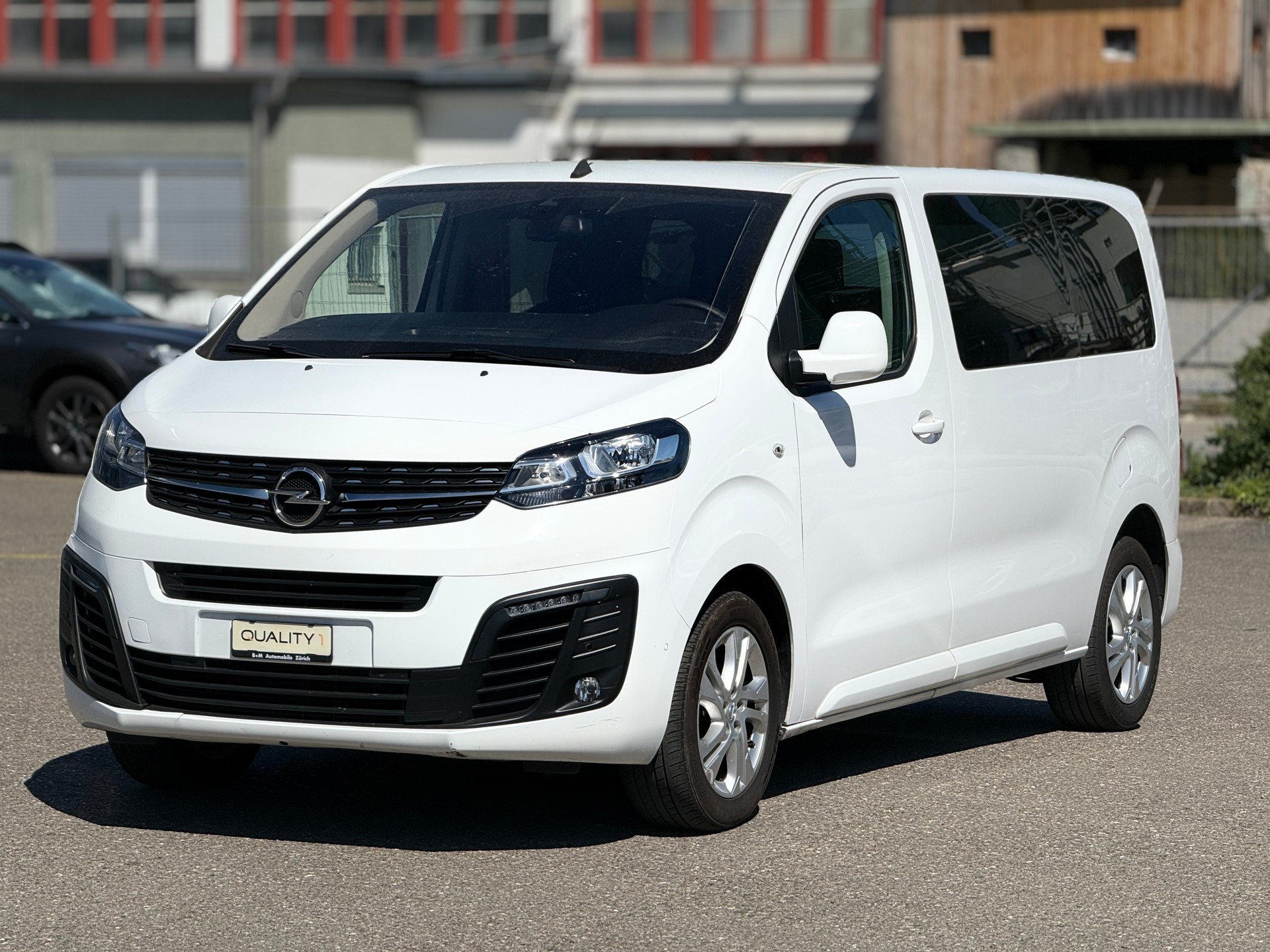 OPEL Zafira Life 2.0 CDTI Business Innovation M Automatik-image-13