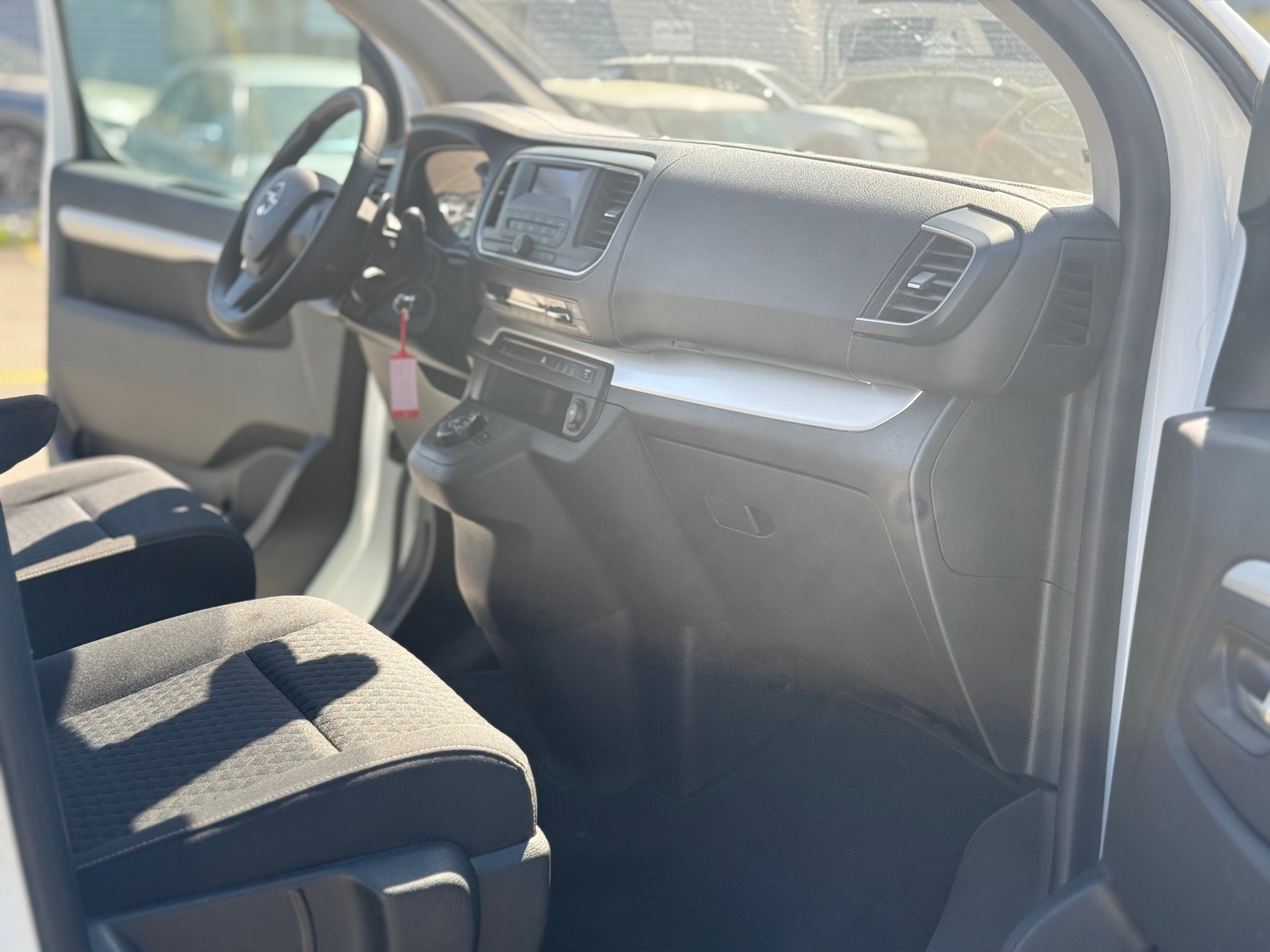 OPEL Zafira Life 2.0 CDTI Business Innovation M Automatik-image-7