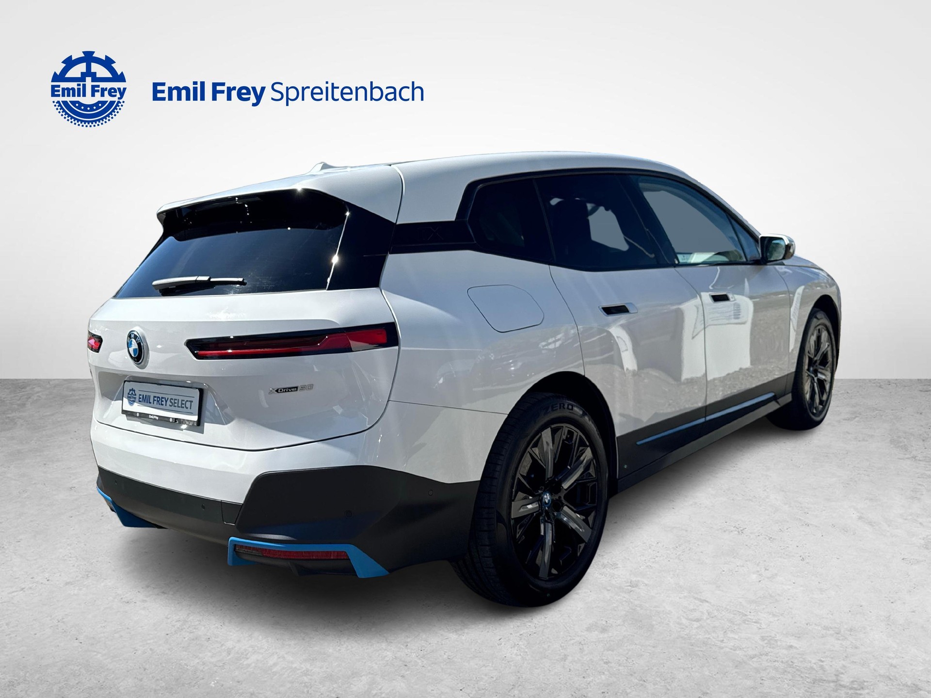 BMW iX xDrive50 / Jetzt mit attraktivem 0.99% Leasing!-image-4