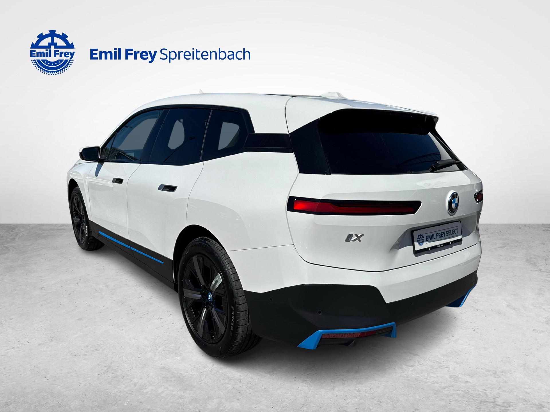 BMW iX xDrive50 / Jetzt mit attraktivem 0.99% Leasing!-showroom-element-2