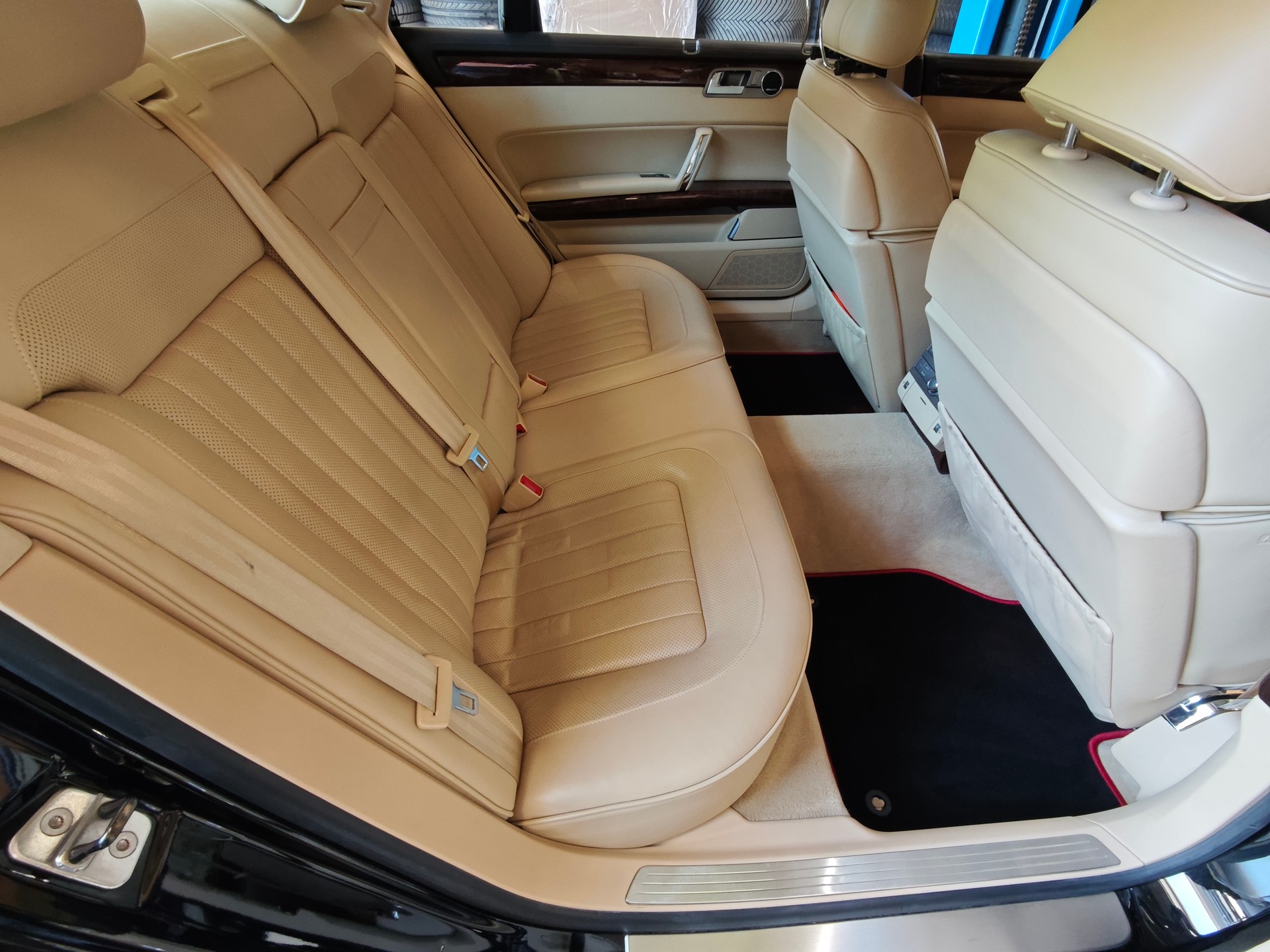 VW PHAETON-image-13