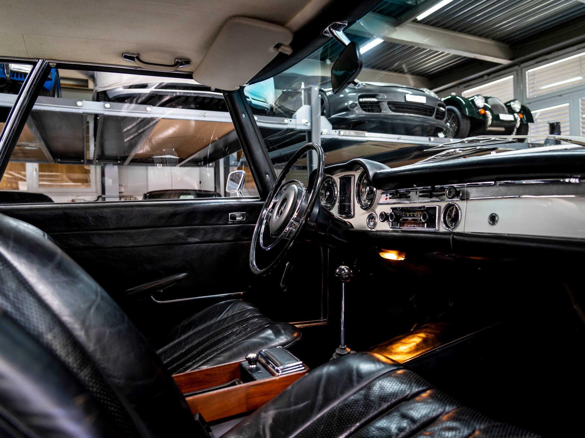 MERCEDES-BENZ SL 280 Pagode-image-25