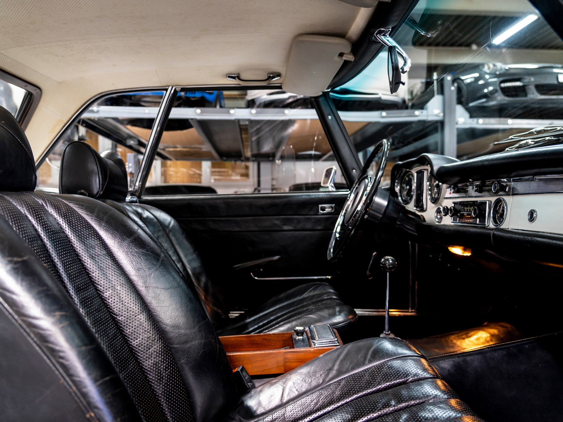 MERCEDES-BENZ SL 280 Pagode-image-26