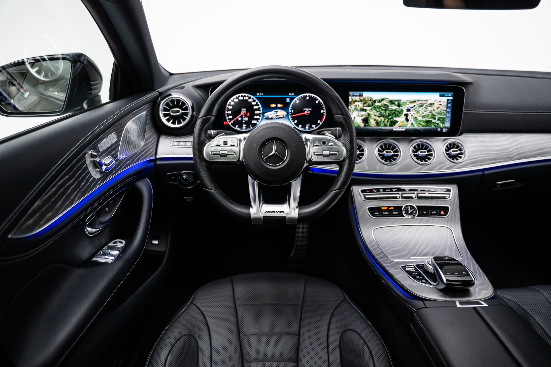 MERCEDES-BENZ CLS 350 d AMG Line 4Matic 9G-Tronic-image-14