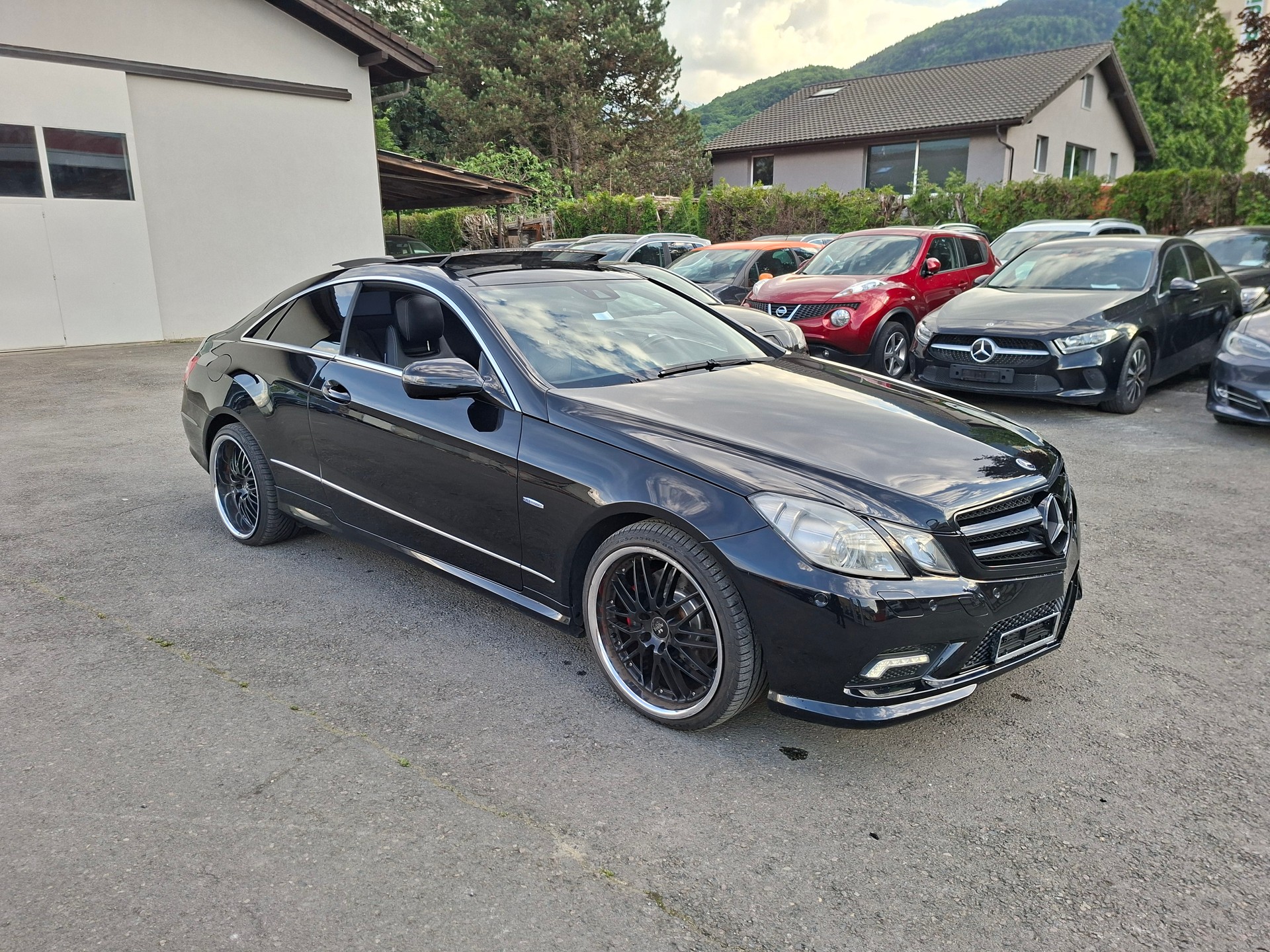 MERCEDES-BENZ E 350 CGI BlueEfficiency 7G-Tronic
