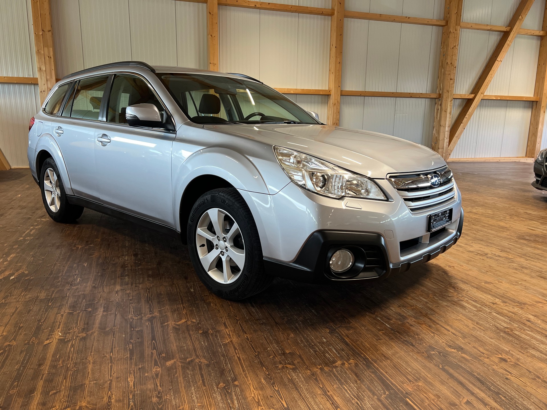 SUBARU Outback 2.5i Limited AWD Lineartronic-showroom-element-2