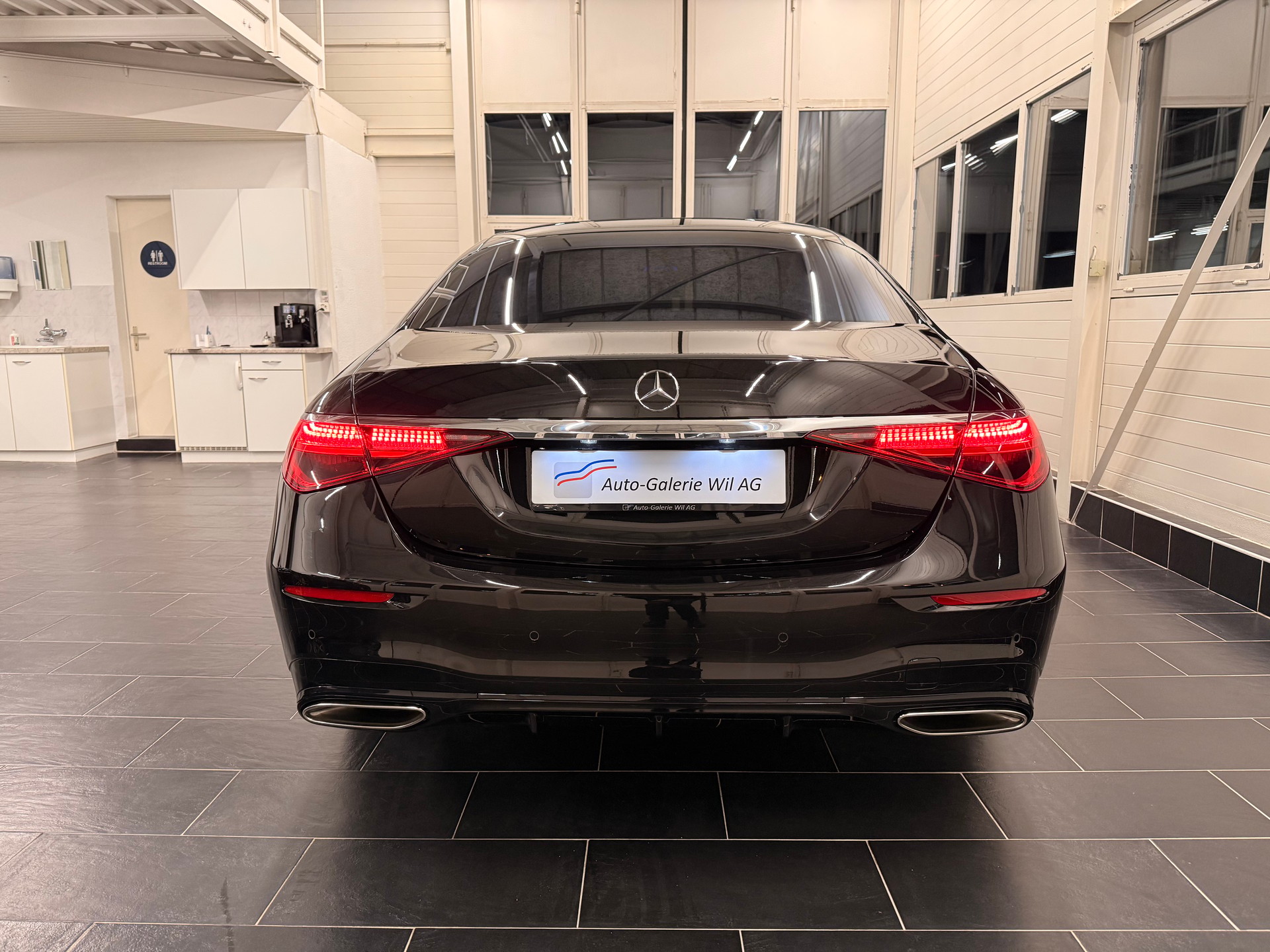 MERCEDES-BENZ S 580 4Matic AMG Line 9G-Tronic-image-6