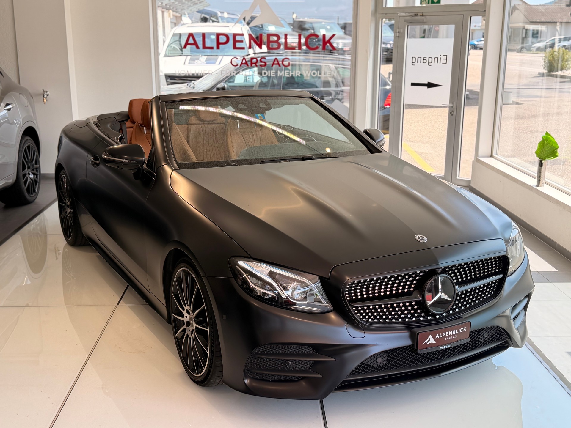 MERCEDES-BENZ E 400 Cabriolet Avantgarde 4 Matic 9G-Tronic-showroom-element-2