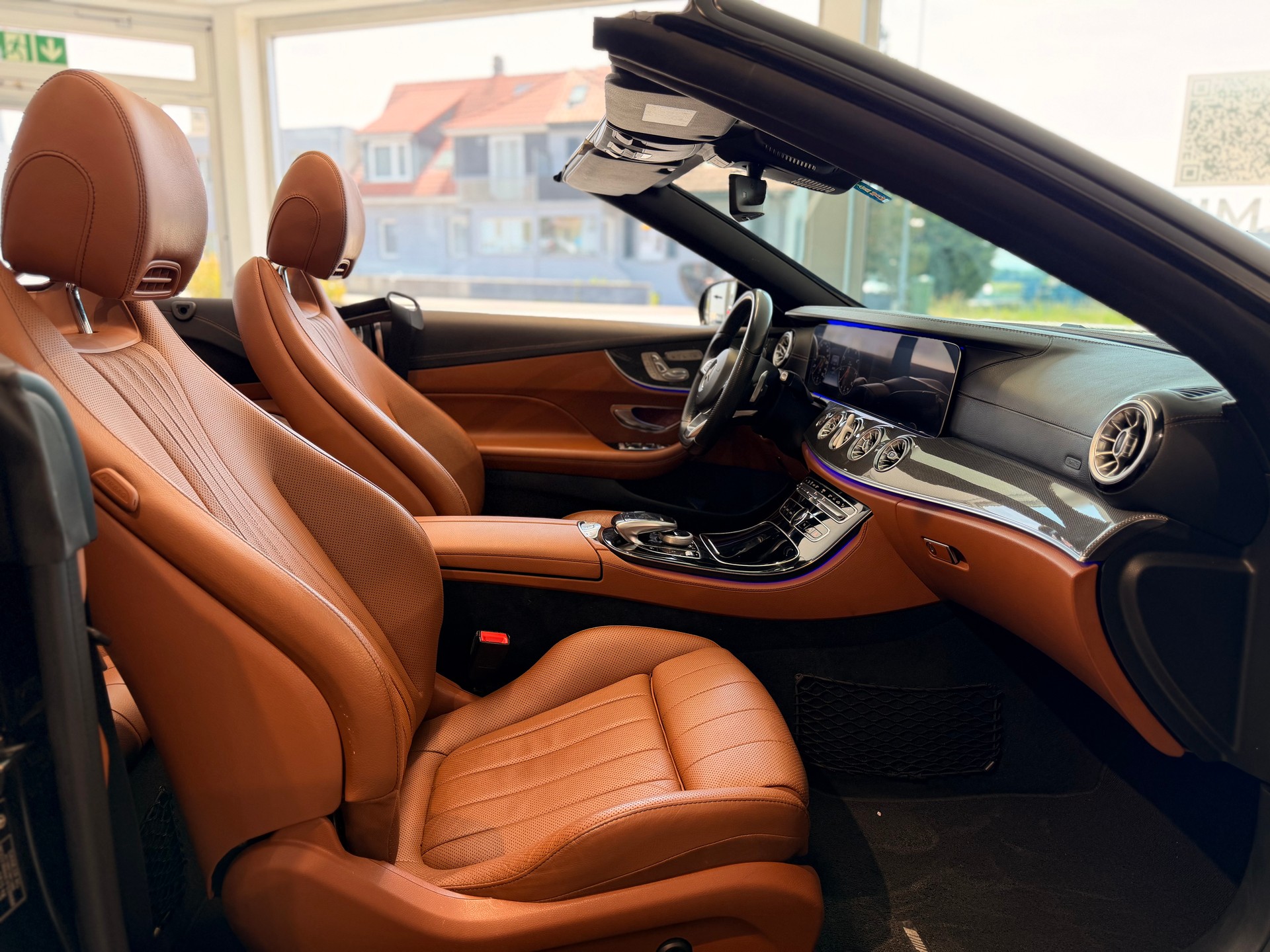 MERCEDES-BENZ E 400 Cabriolet Avantgarde 4 Matic 9G-Tronic-image-19